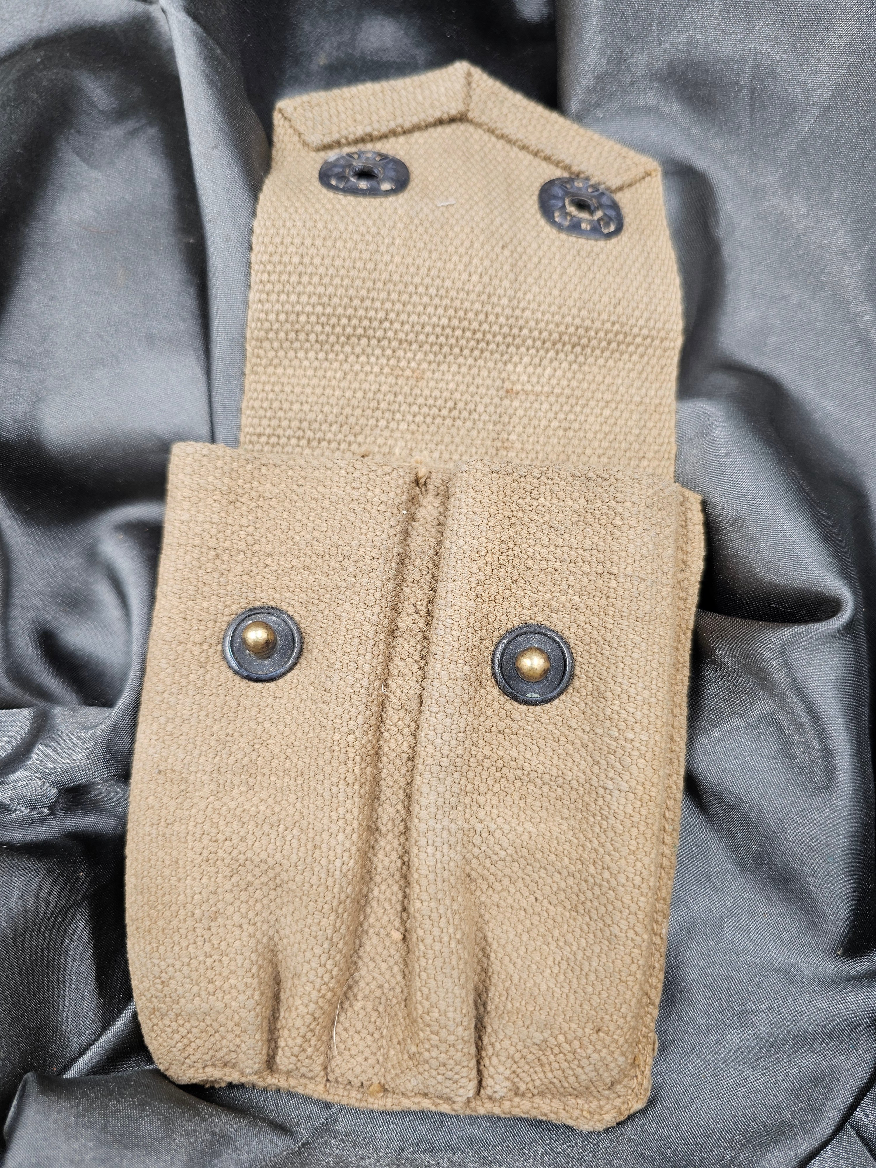 WWI US AMMO POUCH — image 3