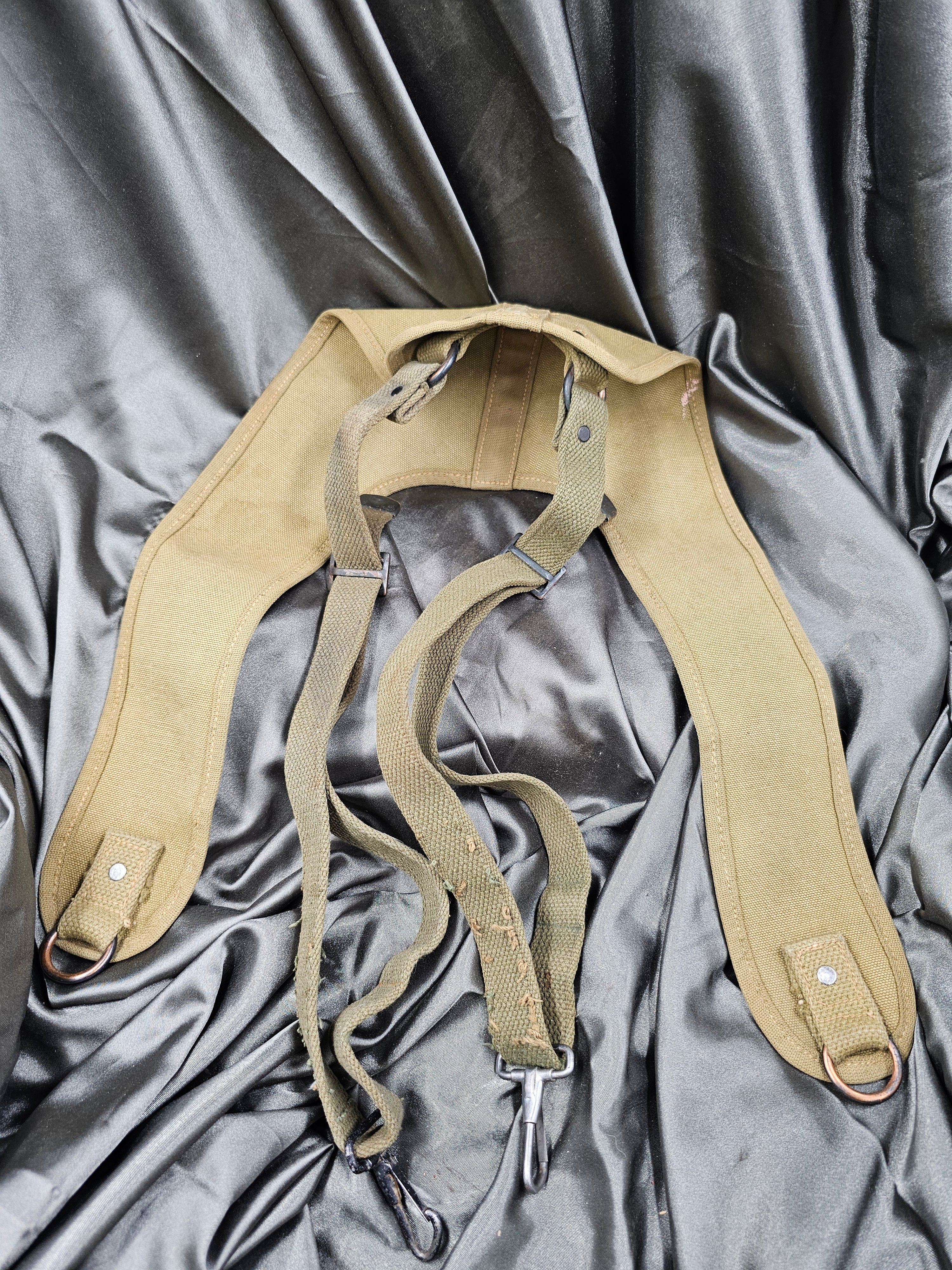 WWII US FIELD MODIFIED MEDIC YOKE — image 3