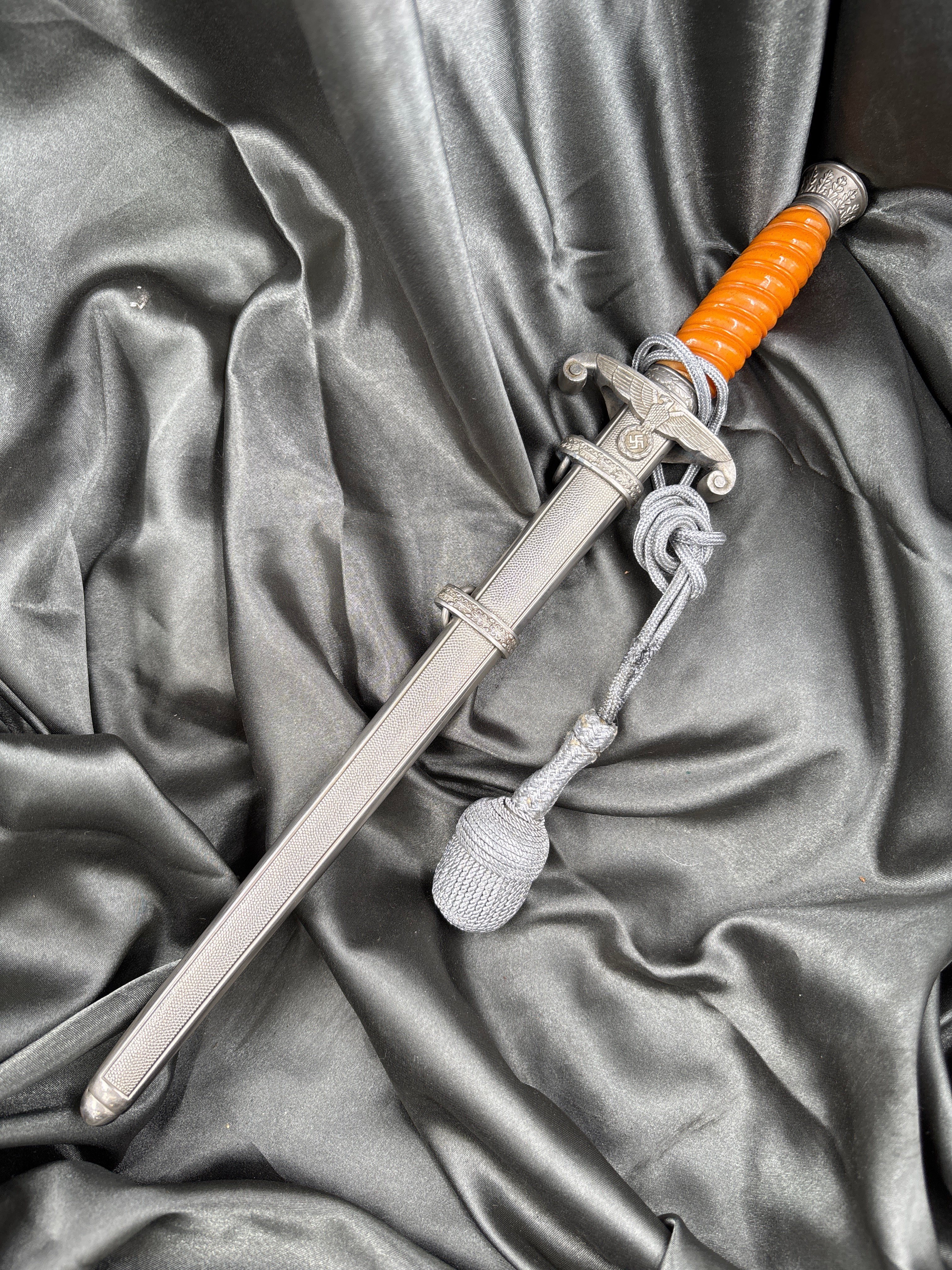 RARE WWII GERMAN AES ARMY OFFICER DAGGER — image 5