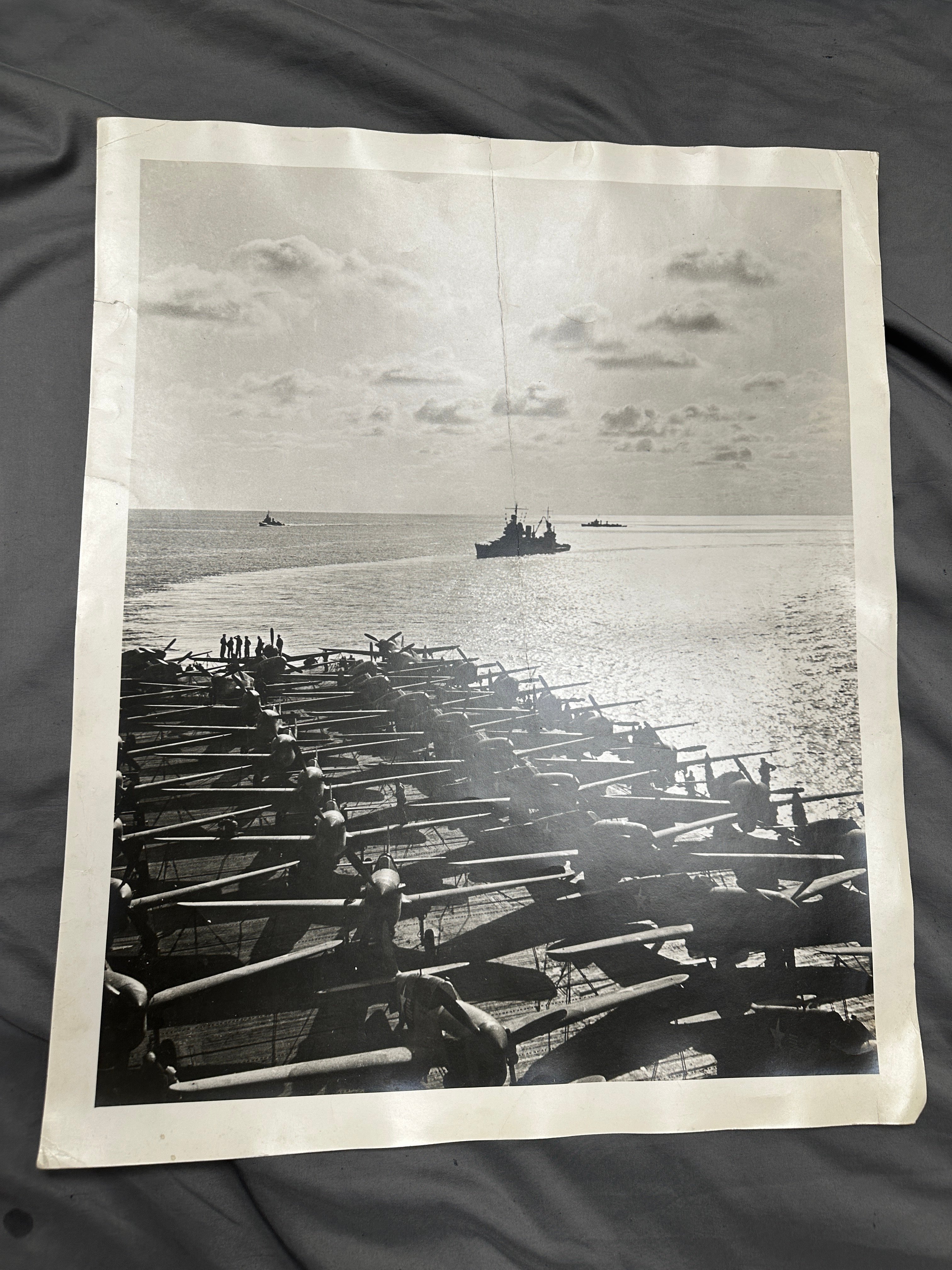 GROUP OF 4 VERY LARGE WWII US NAVY PHOTOGRAPHS — image 4