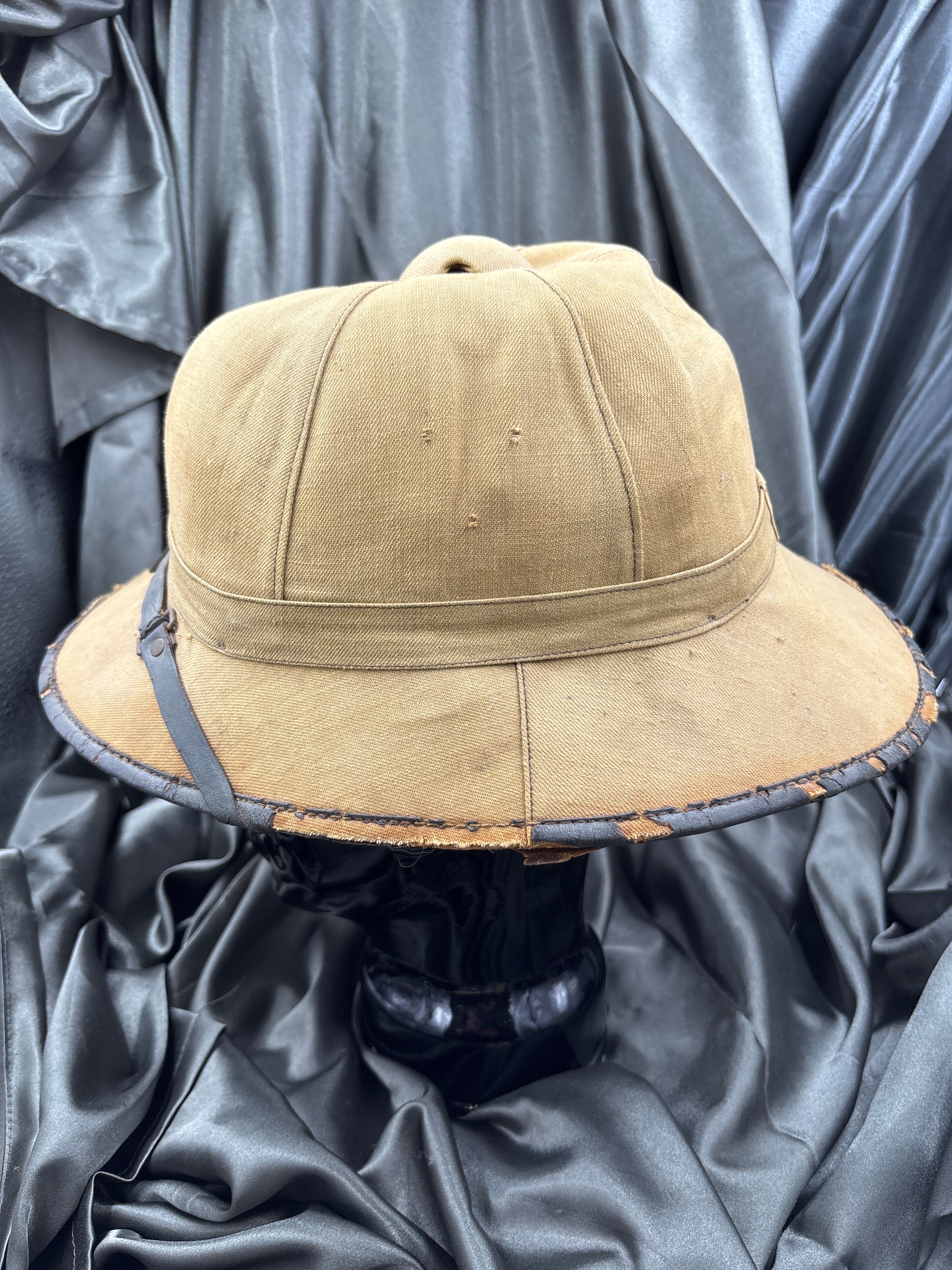 WWII GERMAN DAK PITH HELMET — image 3