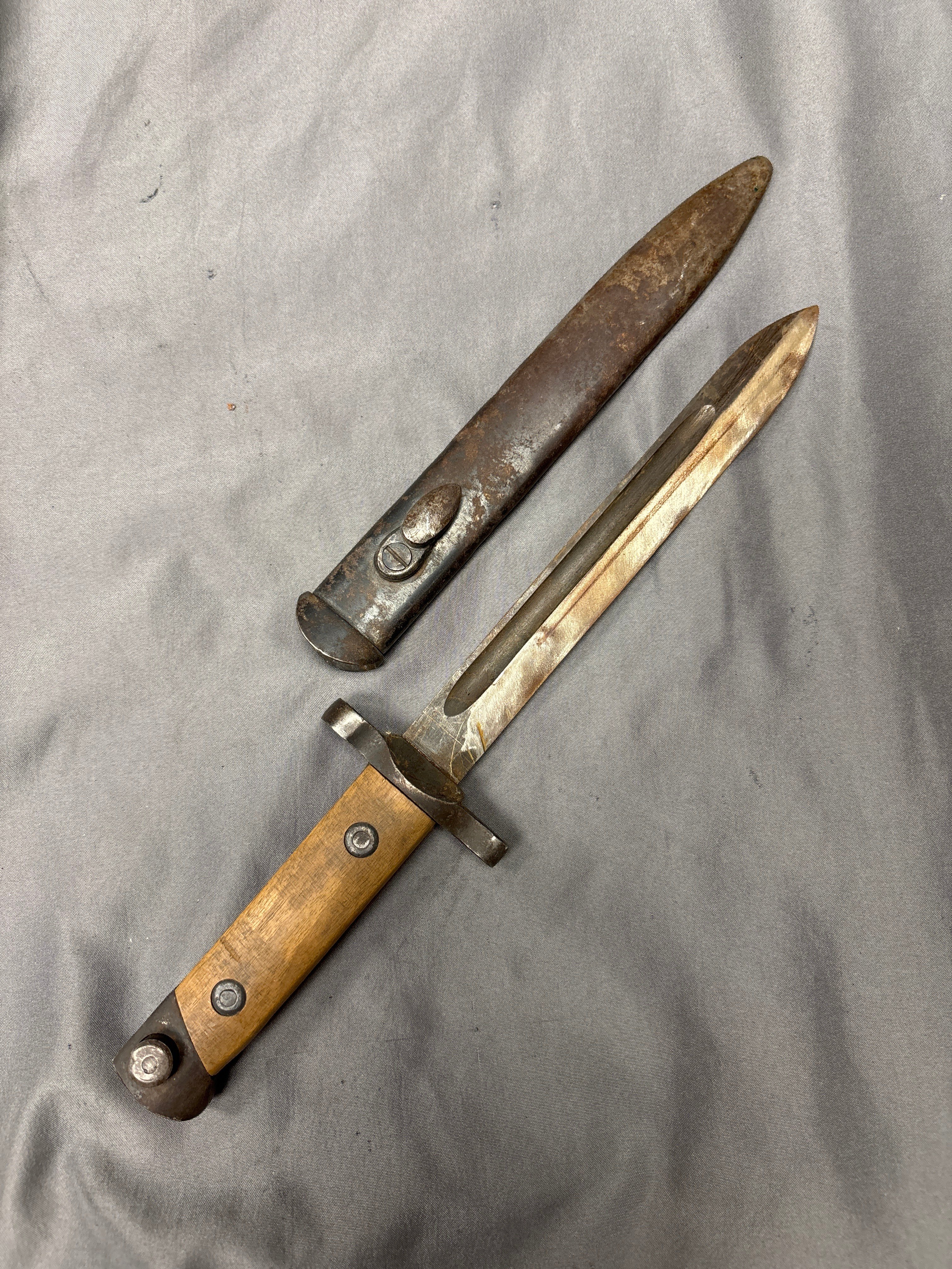 WWII FIXED BLADE ITALIAN CARCANO BAYONET — image 4