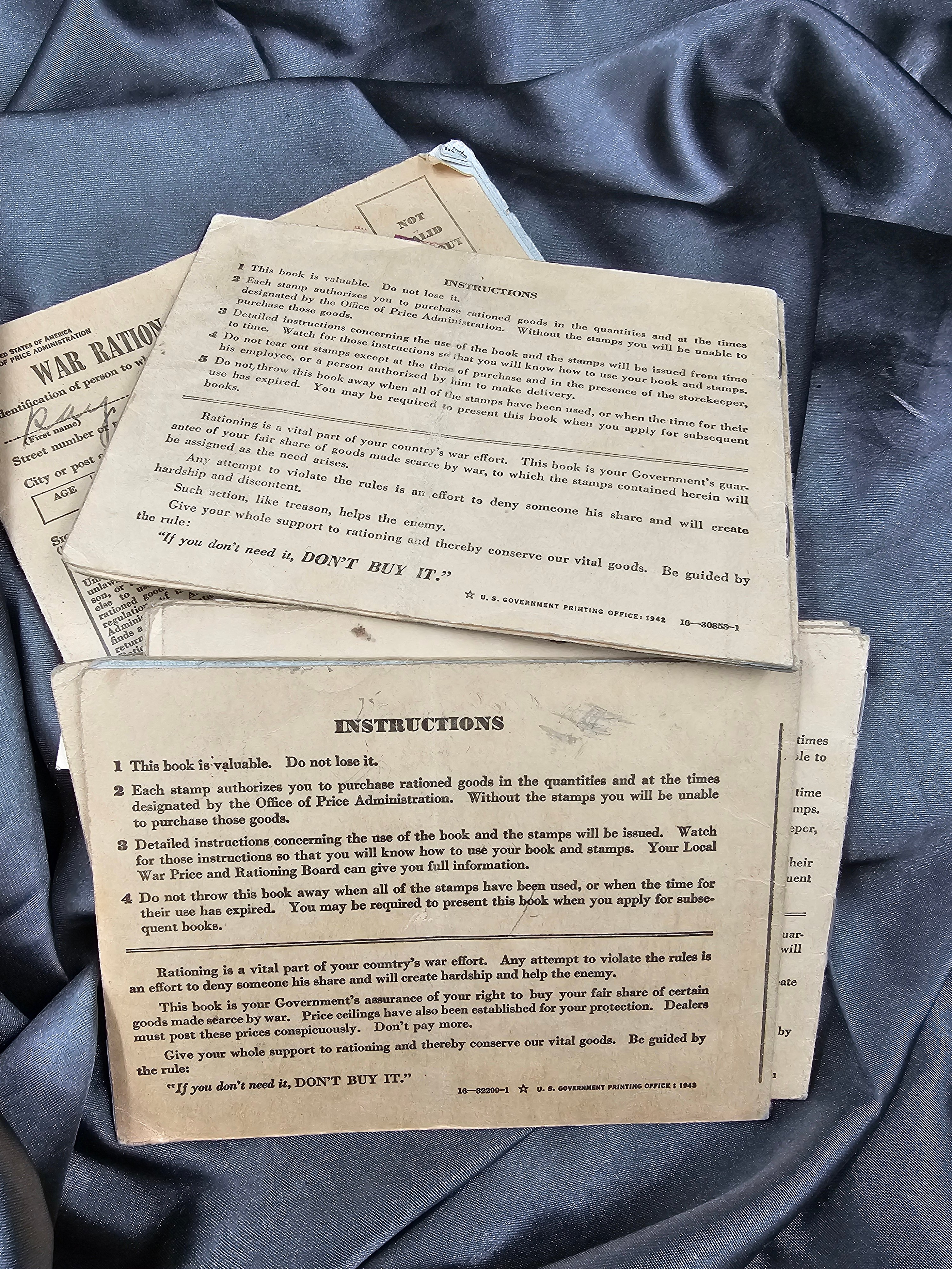 WWII US RATION BOOKS — image 3