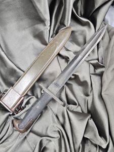 WWII US M1 GARAND BAYONET