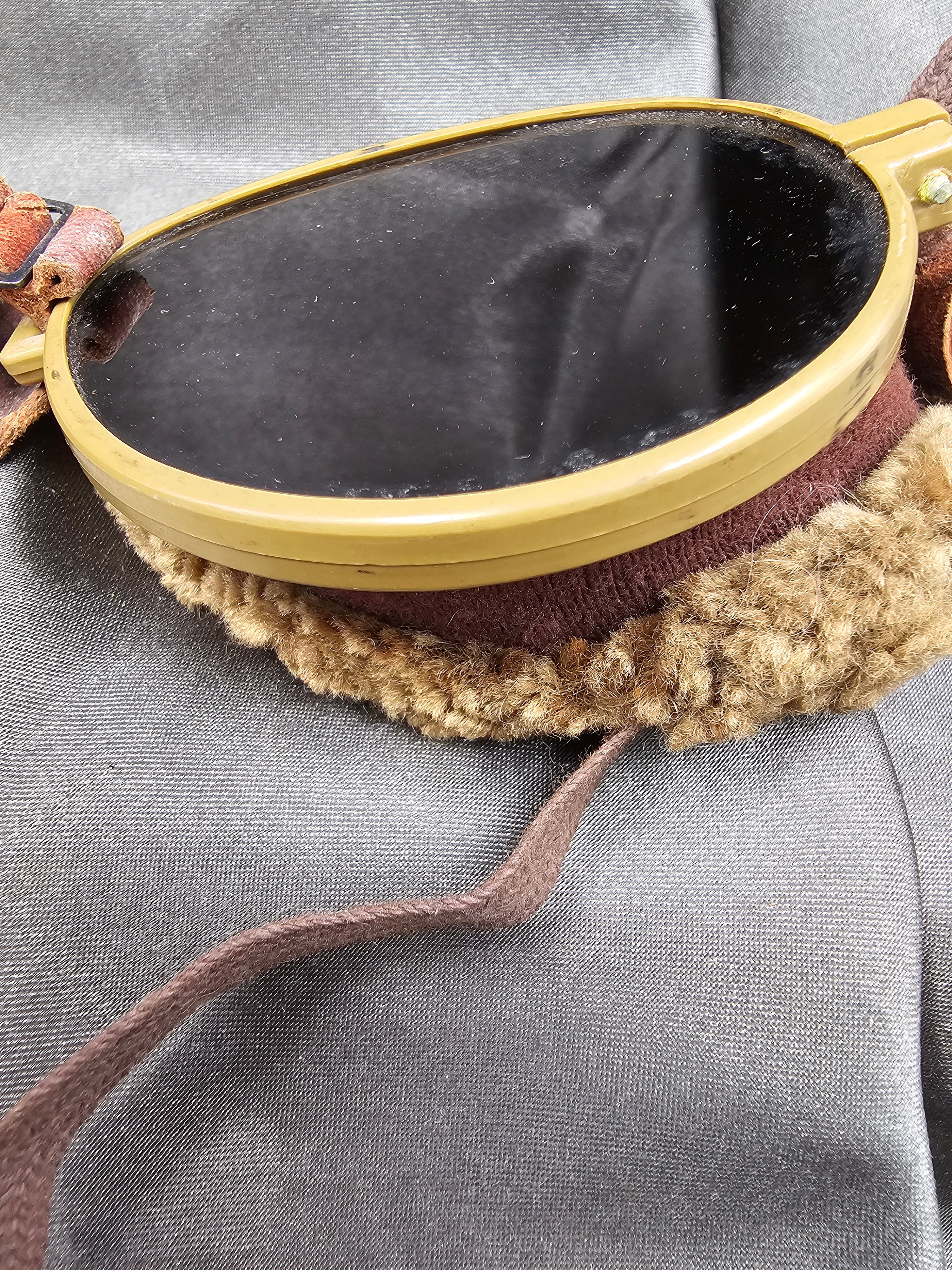 WWII MOUNTAIN SKI GOGGLES — image 2
