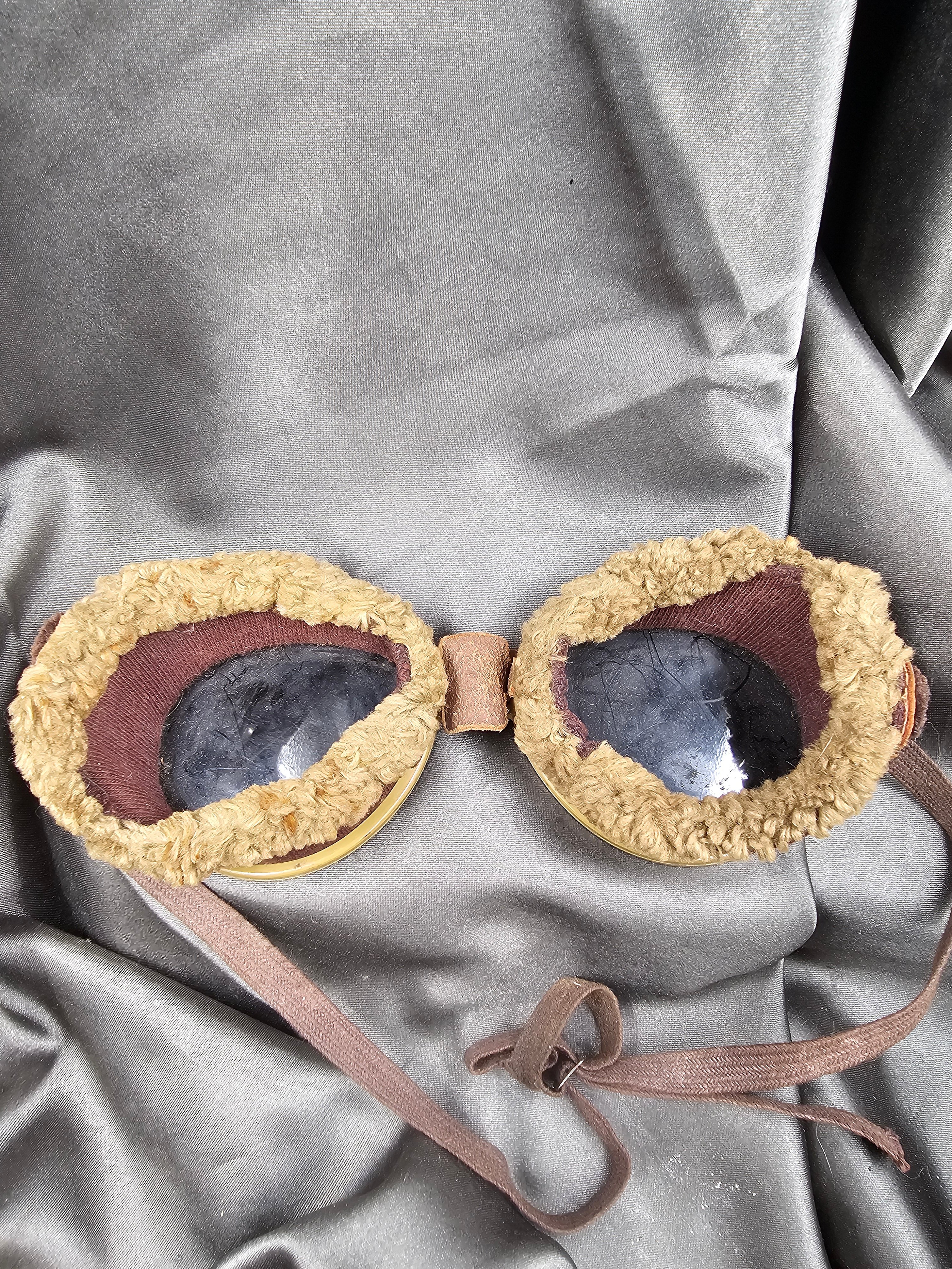 WWII MOUNTAIN SKI GOGGLES — image 3