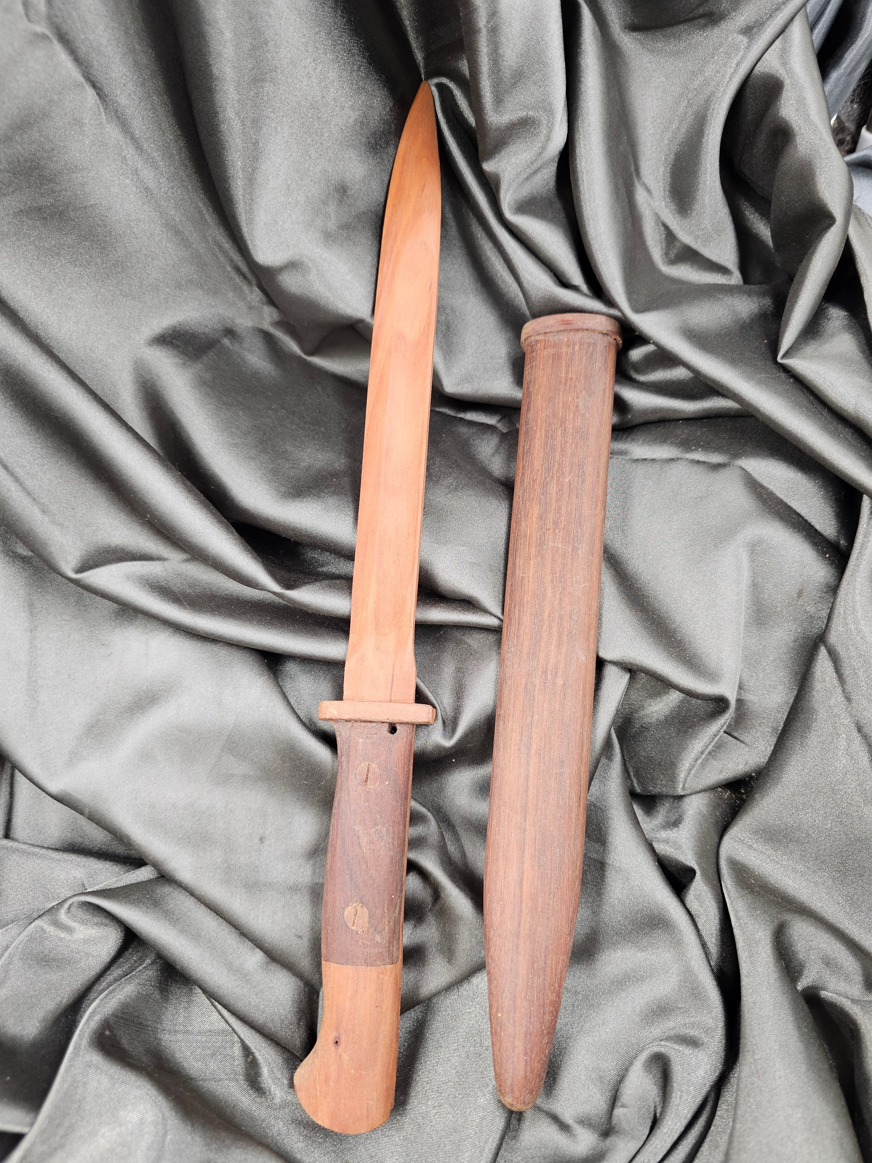 HANDCRAFTED WOODEN WWII GERMAN K98 BAYONET — image 4