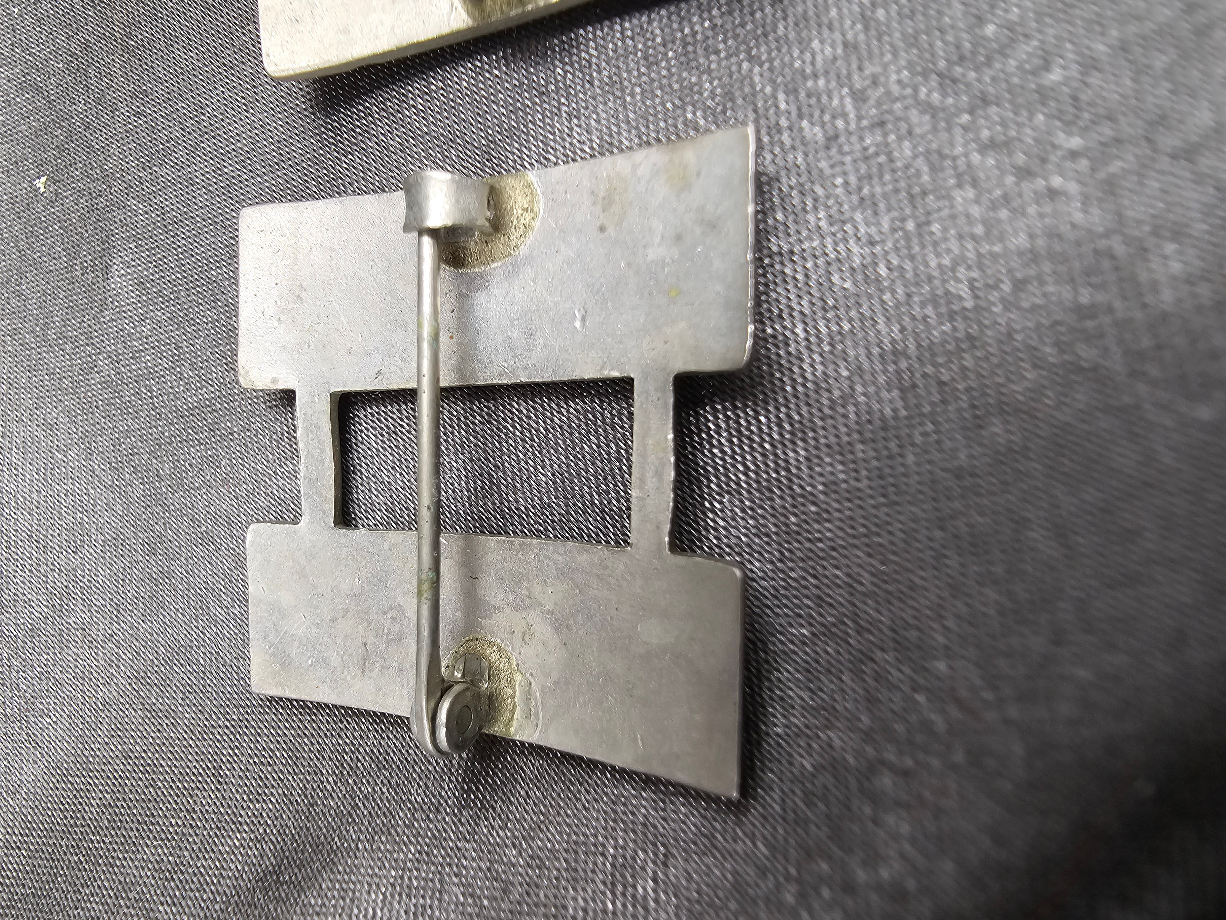 WWII ERA US CAPTAIN INSIGNIA — image 3