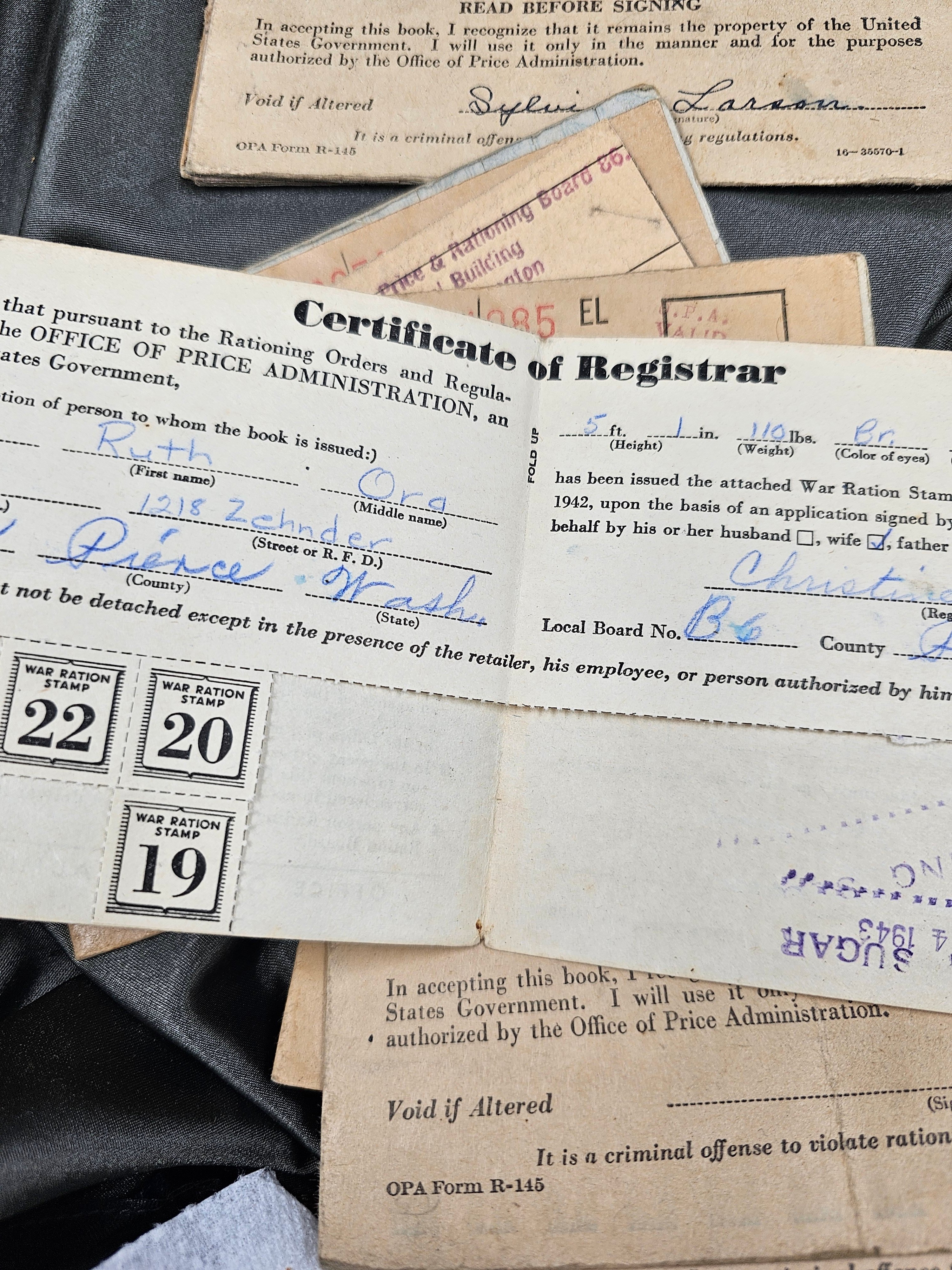 WWII LOT OF US RATION BOOKS — image 10