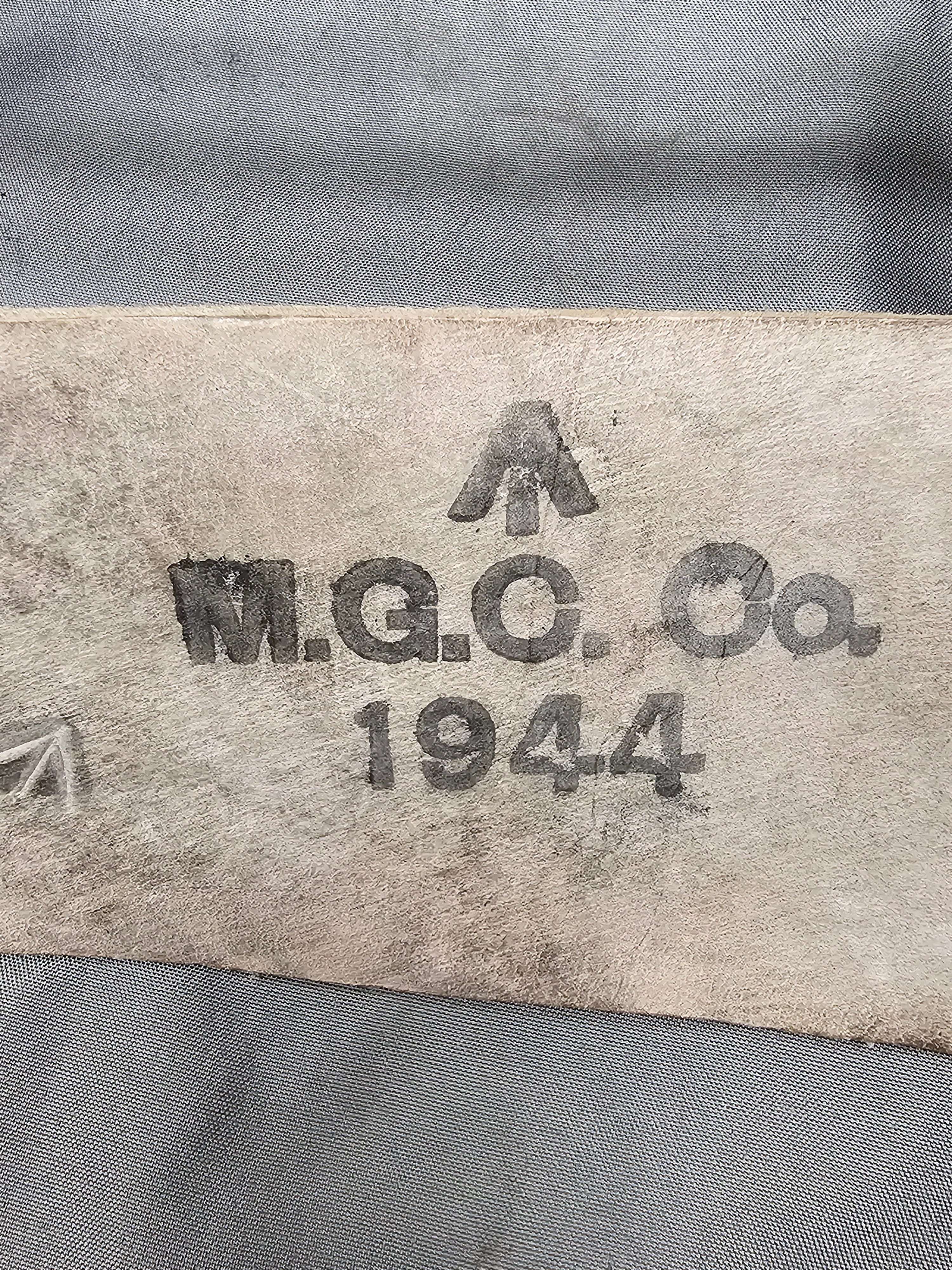 WWII BRITISH EVEREST CARRIER PACK — image 4