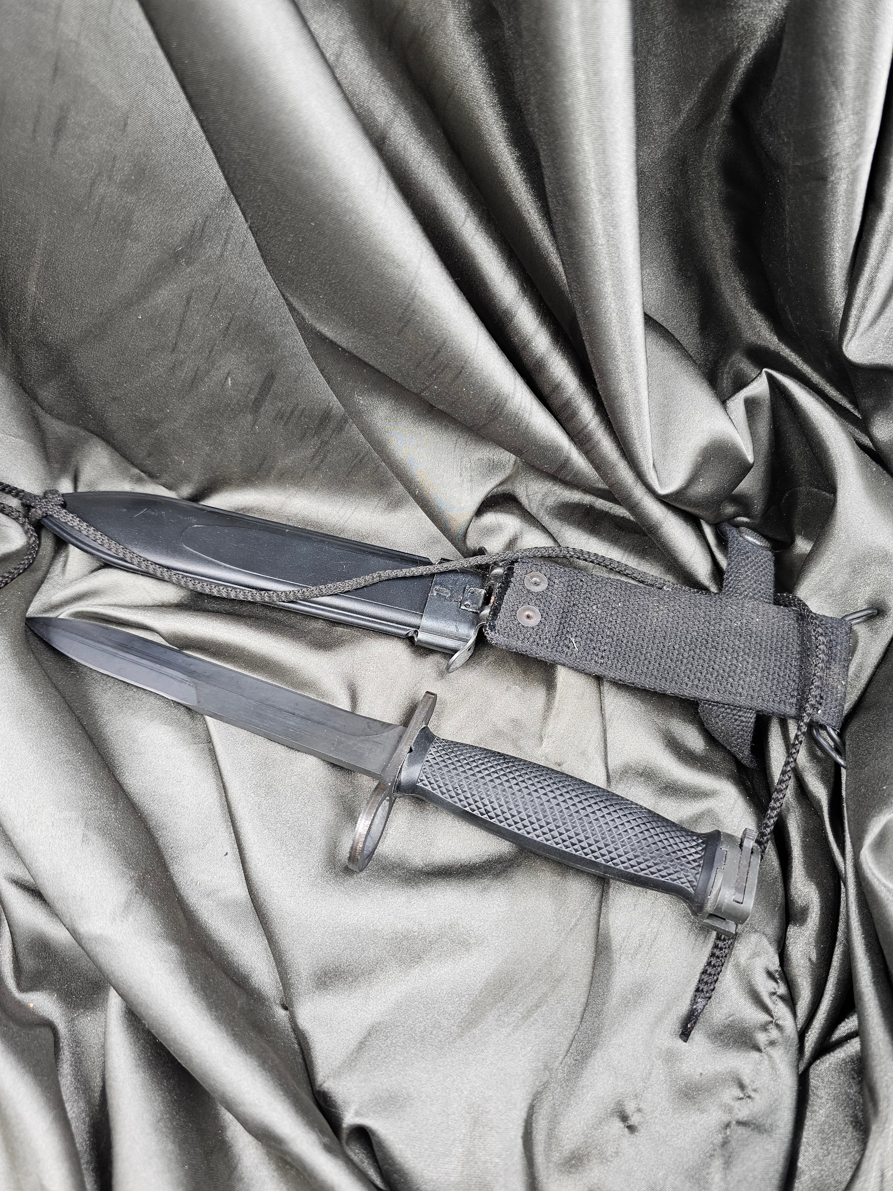 GERMAN MADE COLT M7 BAYONET — image 4