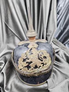 WWI ERA HESSEN GERMAN OFFICER PICKELHAUBE