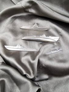 COLLECTION OF TRENCH ART MADE NAVY SUBMARINES TIE CLIPS AND …