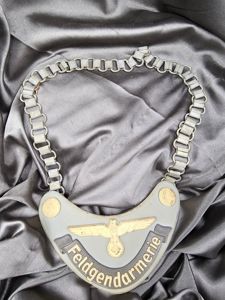 WWII GERMAN POLIZEI FELDGENDARMERIE GORGET