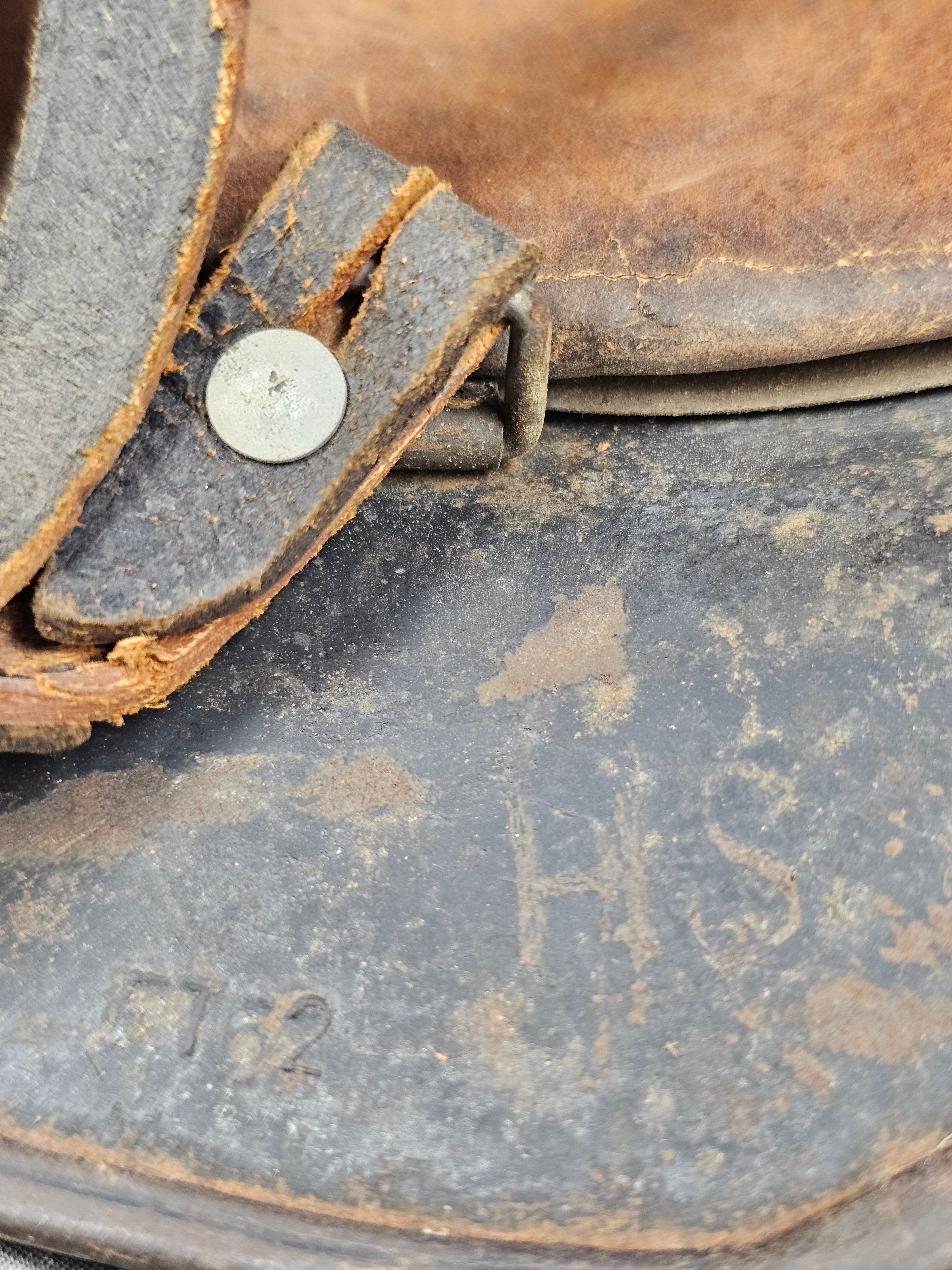 WWII GERMAN LUFTWAFFE SAWDUST TEXTURED HELMET — image 5