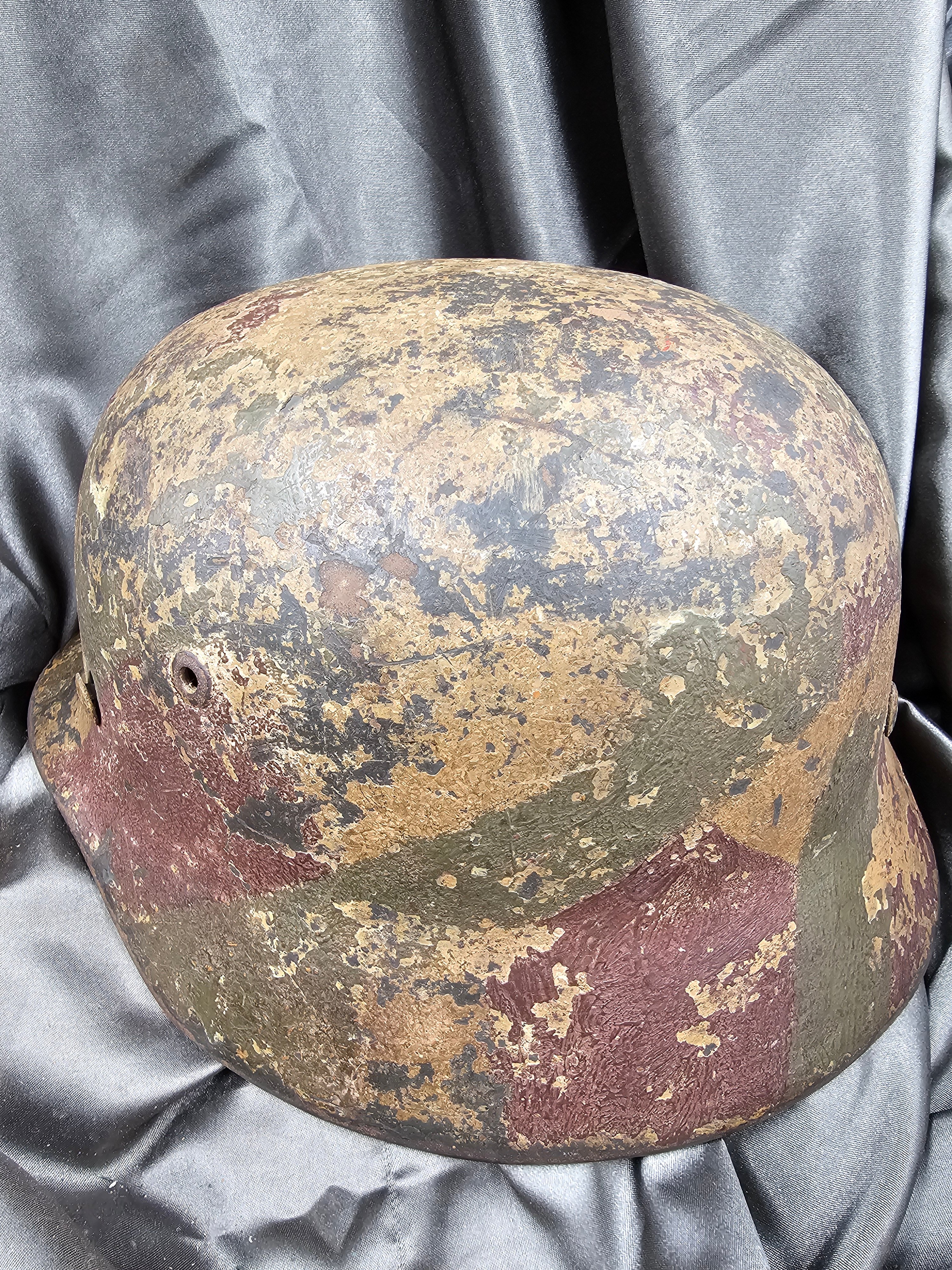 WWII GERMAN ARMY M40 NORMANDY CAMO HELMET — image 4