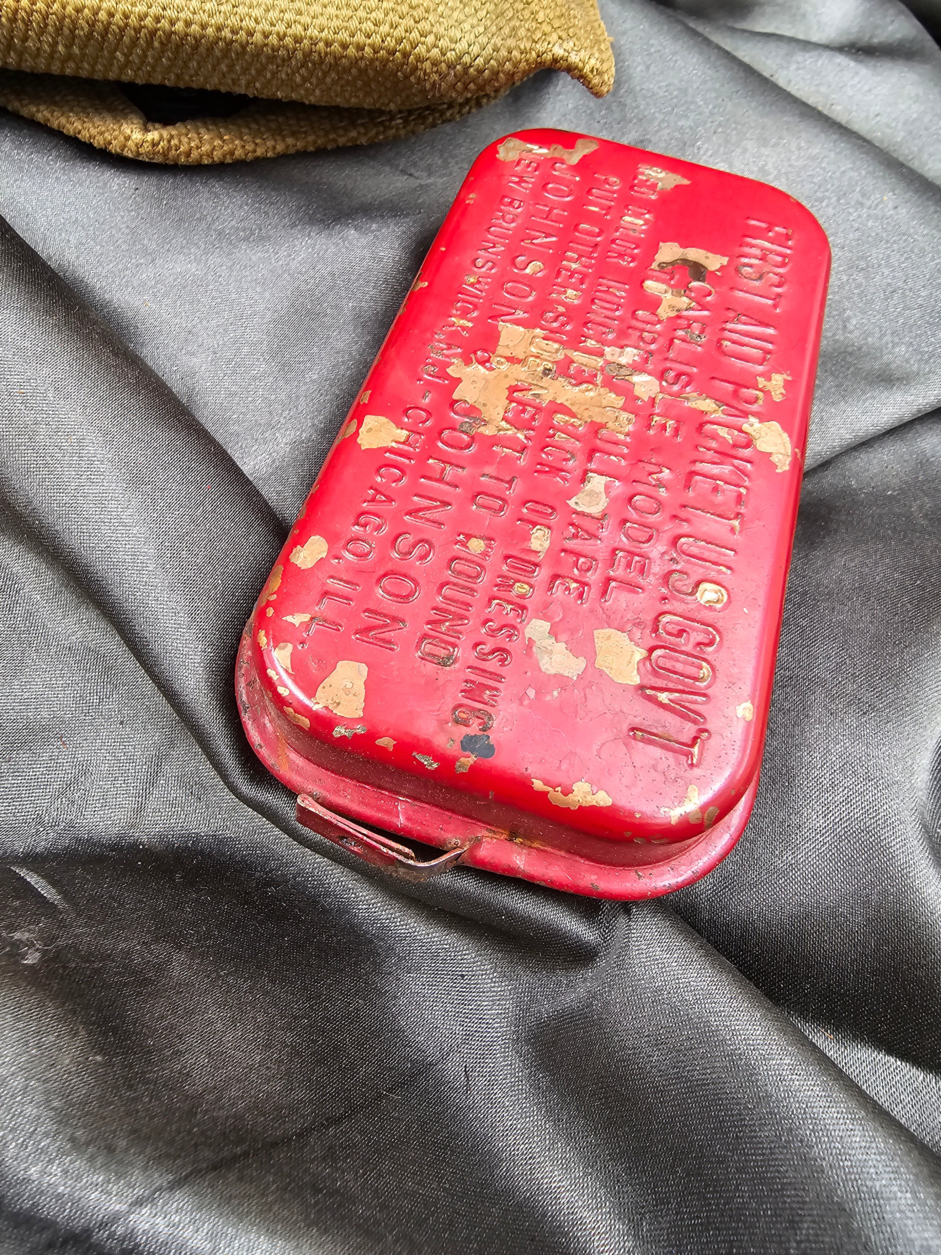 WWII US CARLISLE AND FIRST AID POUCH — image 5