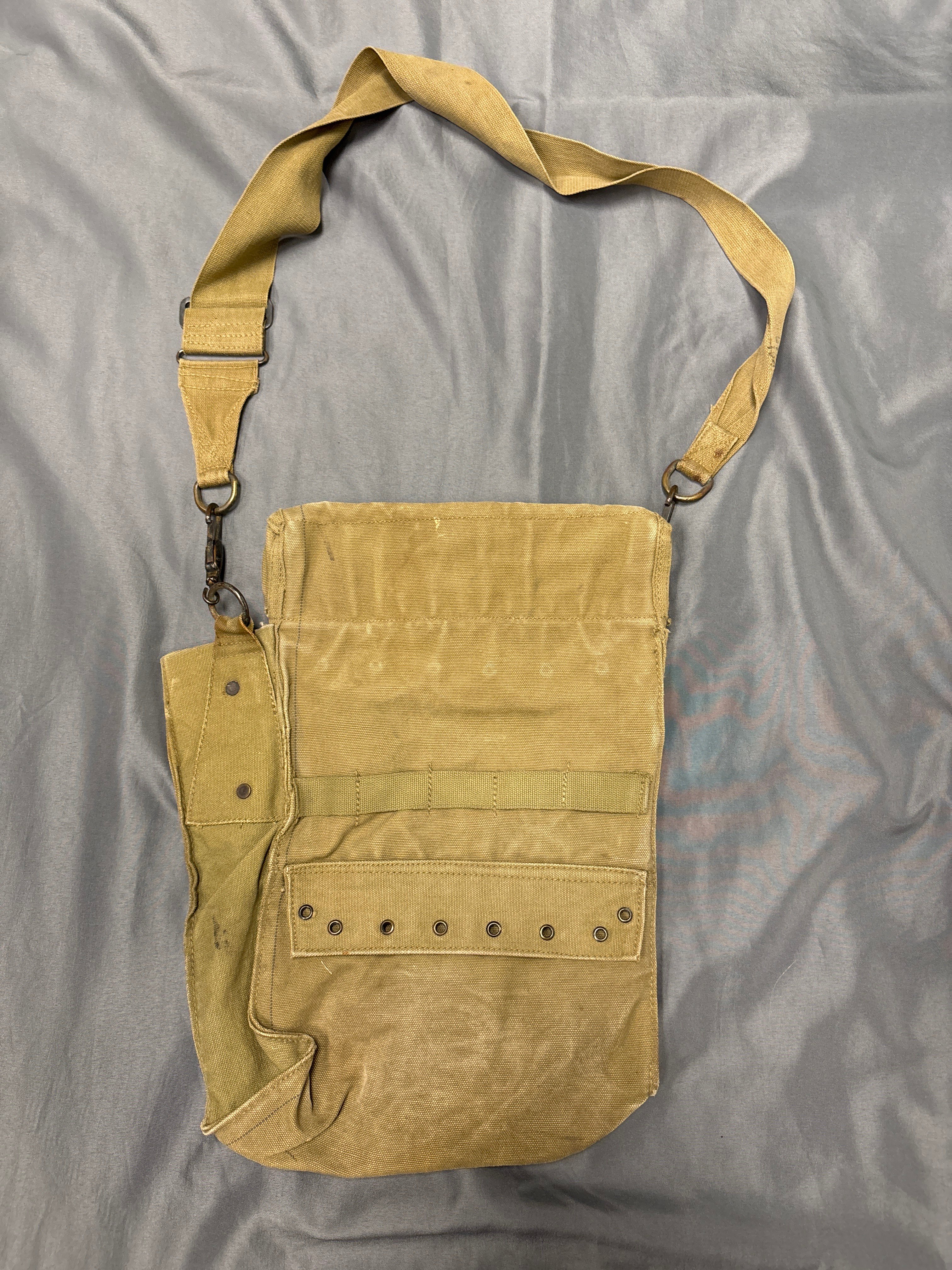 WWII US MEDIC BAG — image 2