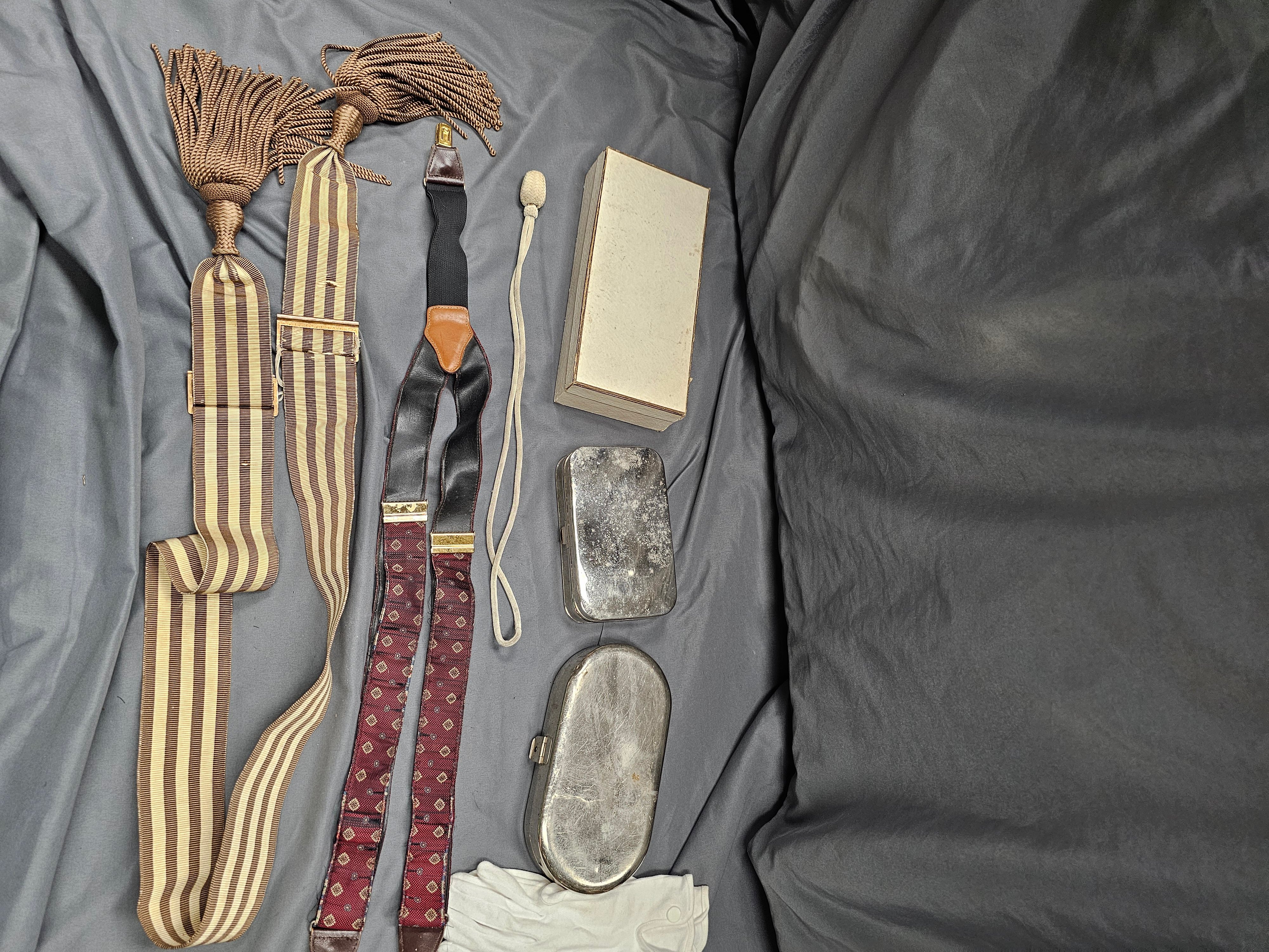 SHOWA-WWII ERA JAPANESE LIEUTENANT COLONEL UNIFORM GROUPING — image 5