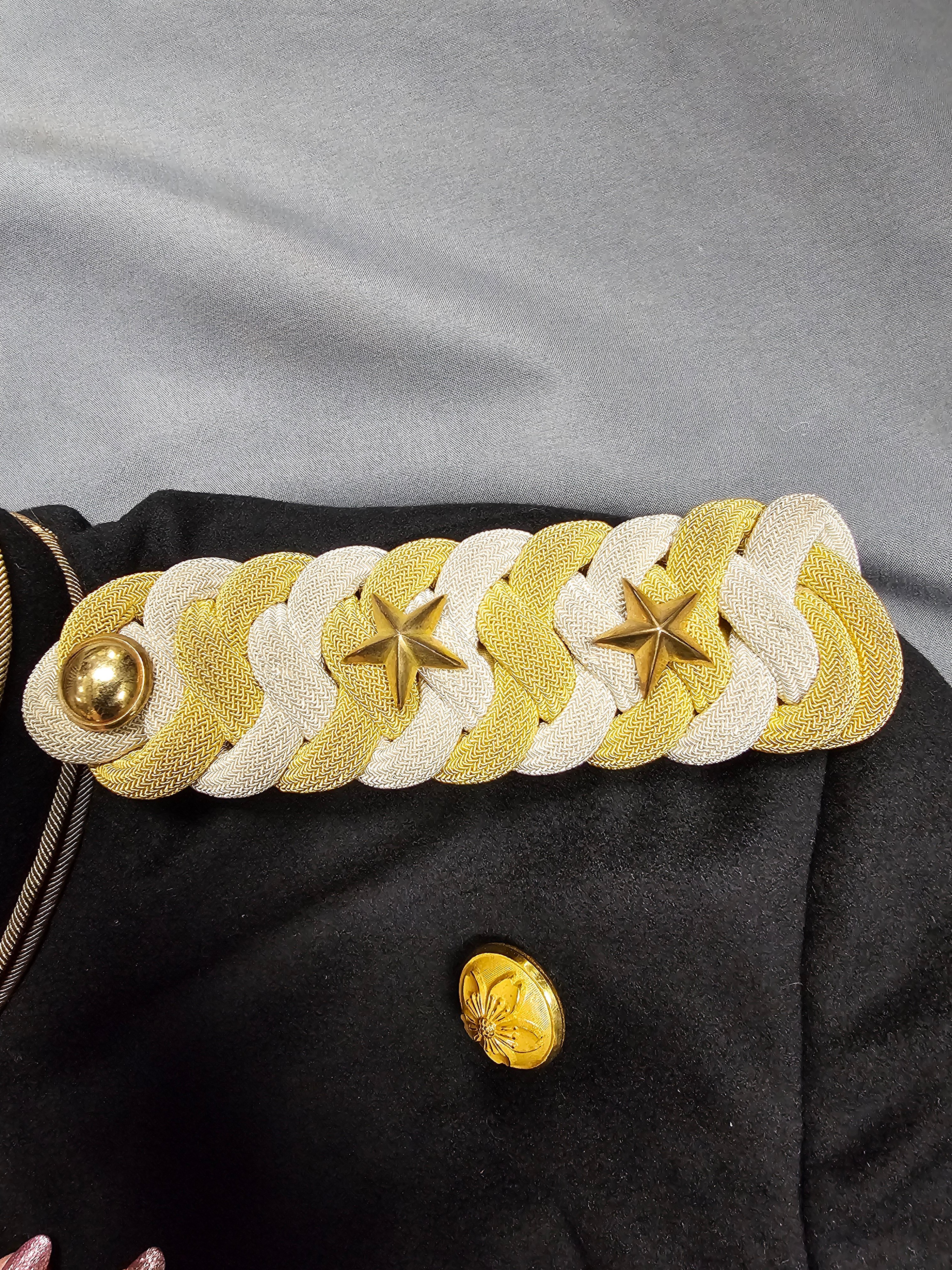 SHOWA-WWII ERA JAPANESE LIEUTENANT COLONEL UNIFORM GROUPING — image 9