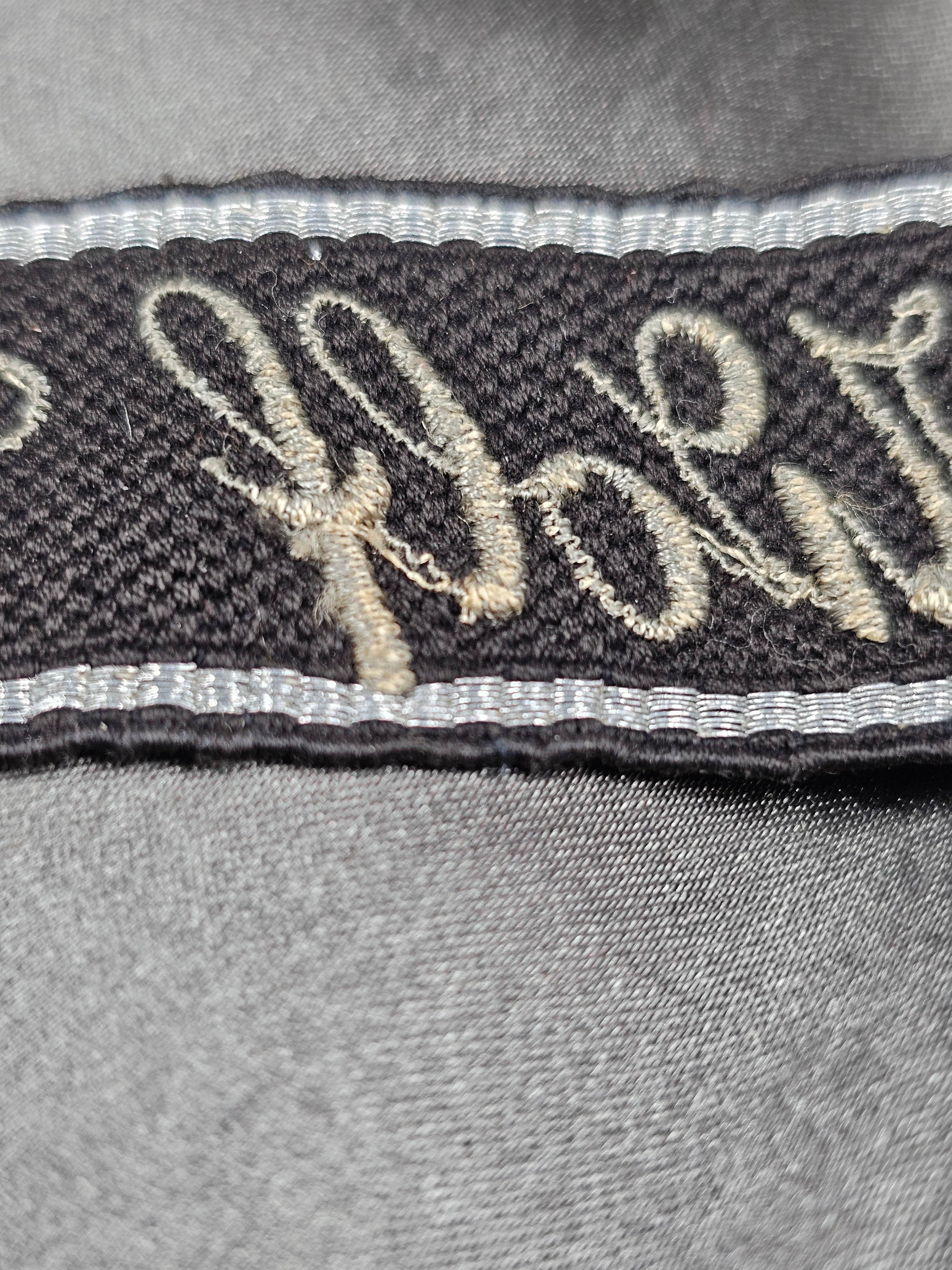 WWII GERMAN AH FIRST PANZER DIVISION CUFFTITLE — image 5