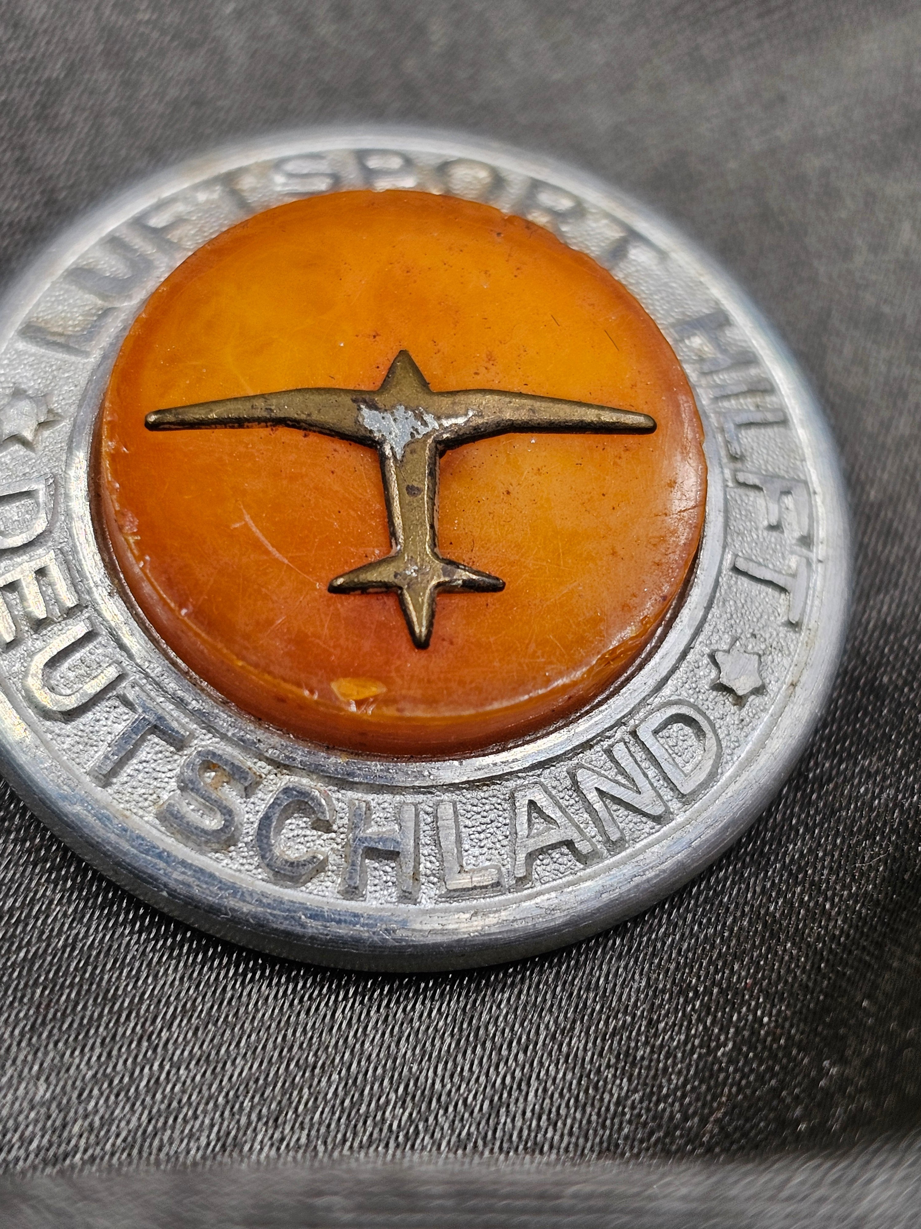 WWII GERMAN LUFTSPORT DEUTSCHLAND TINNIE — image 2