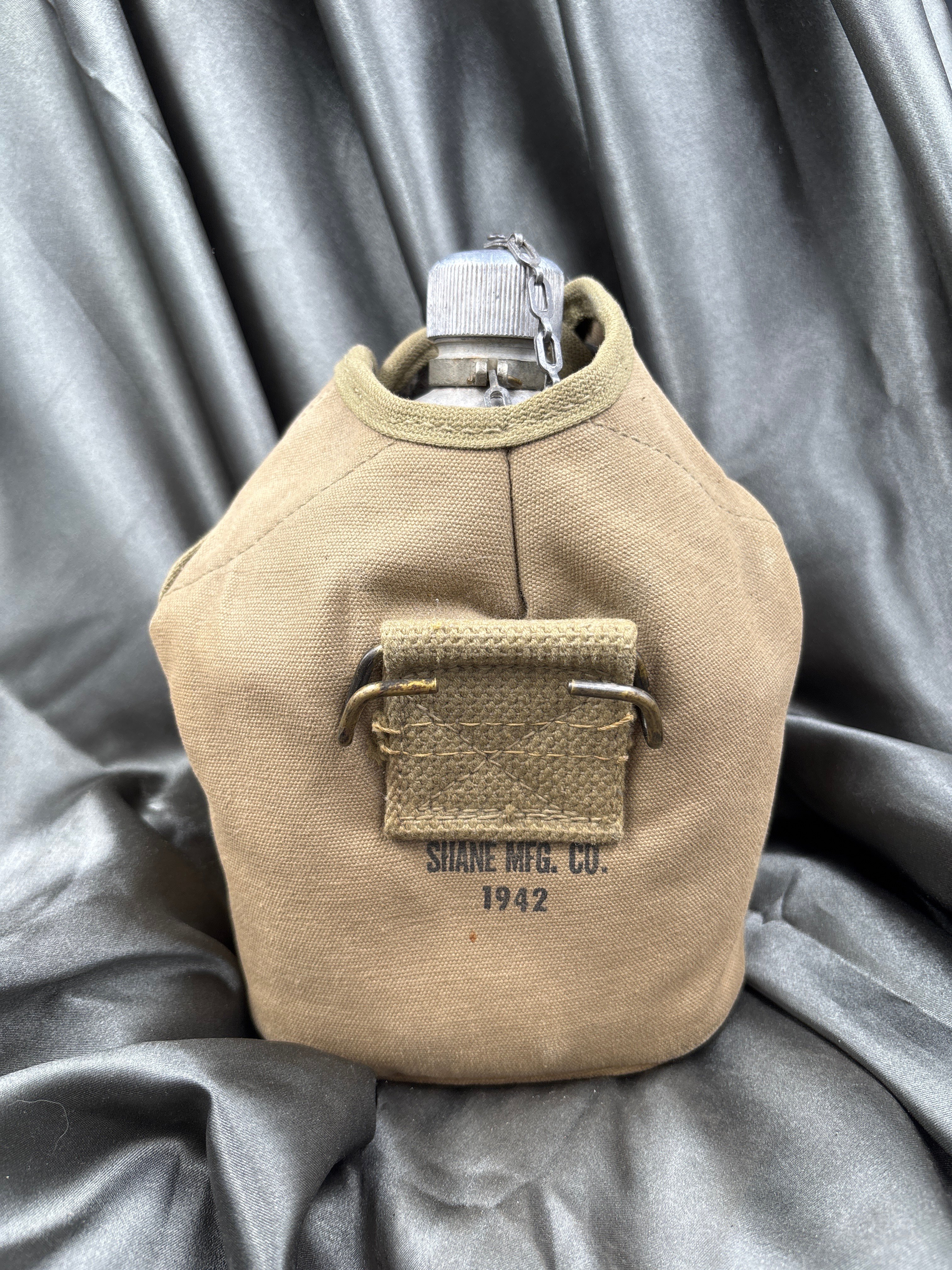 WWII US CANTEEN SET 1942 DATED — image 5