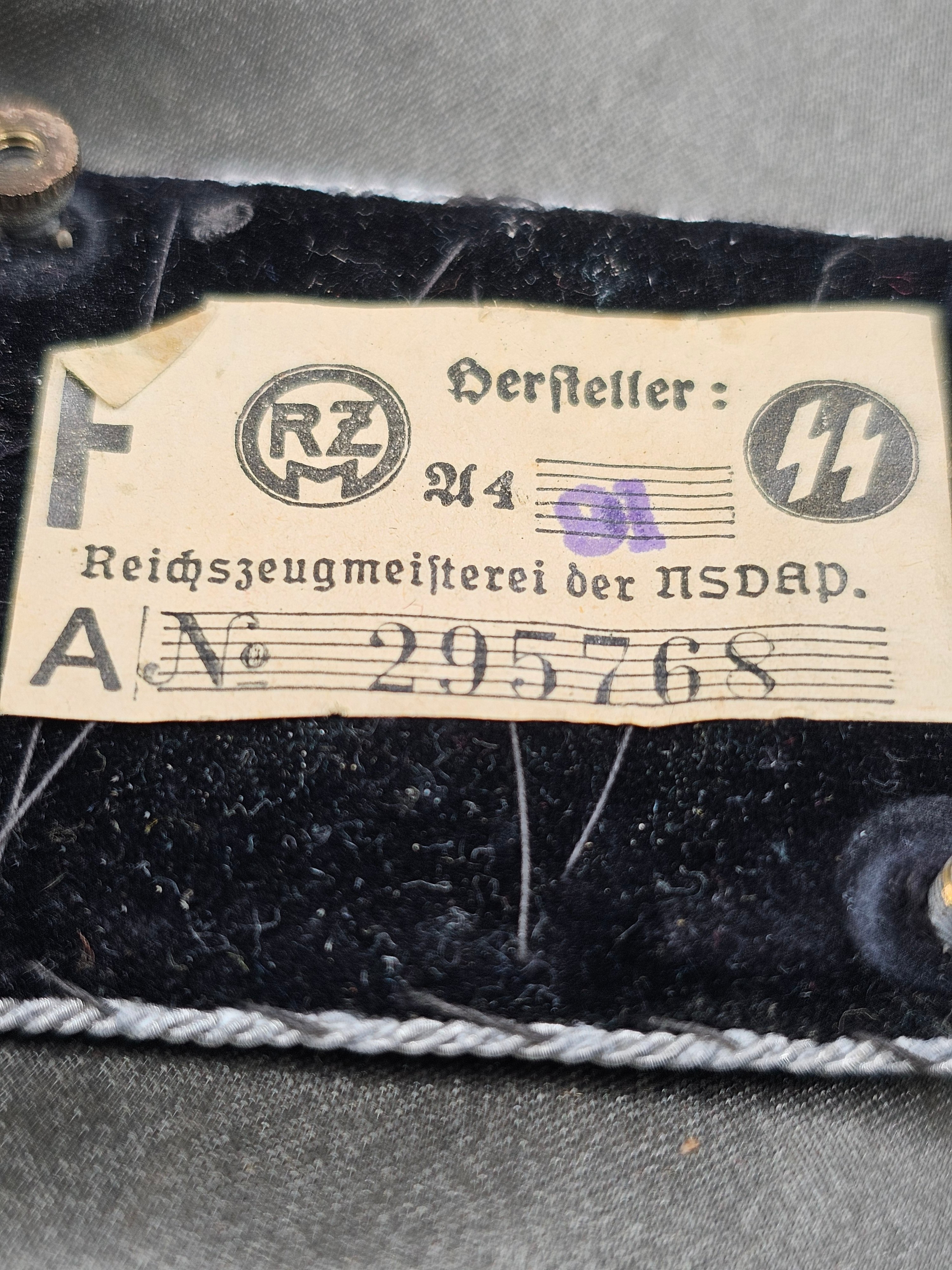 WWII GERMAN WAFFEN-SS OBERGRUPPENFIEHRER COLLAR TABS — image 5
