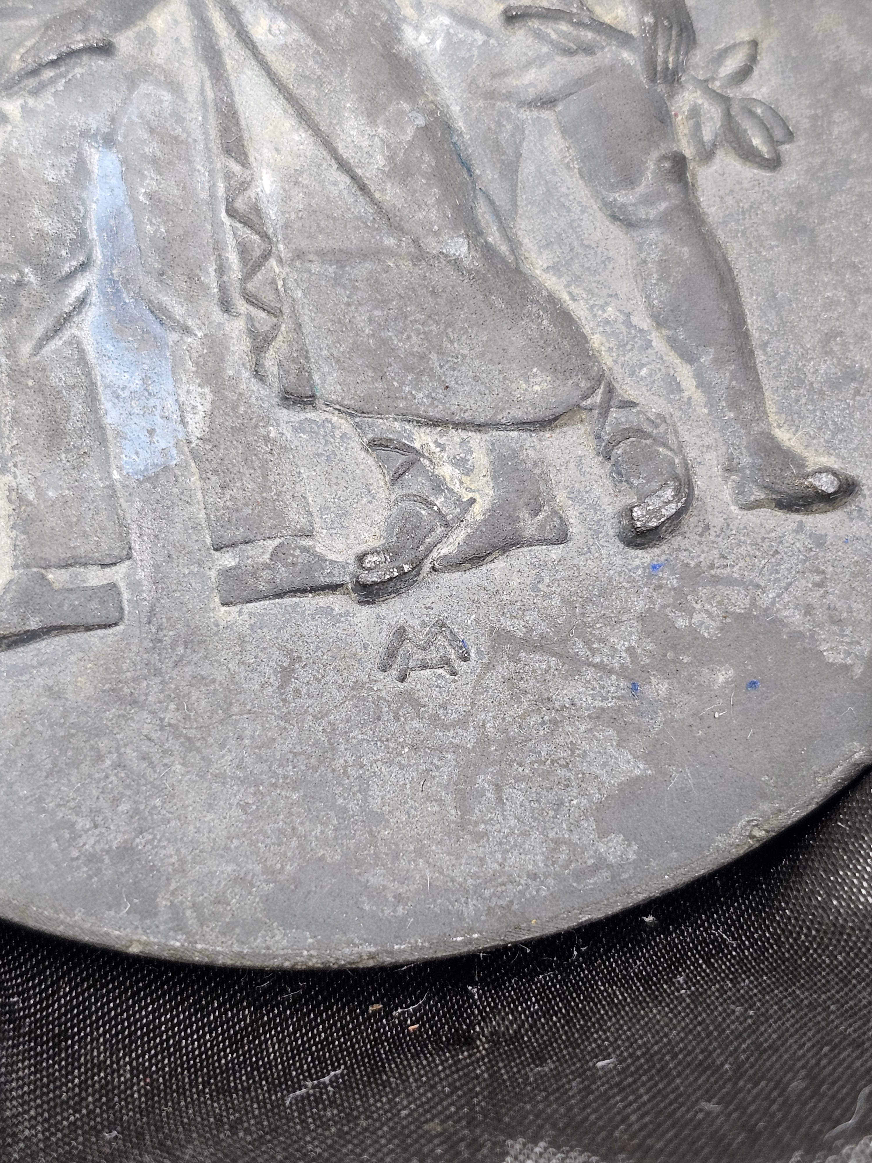 1930's GERMAN TABLE MEDAL — image 5