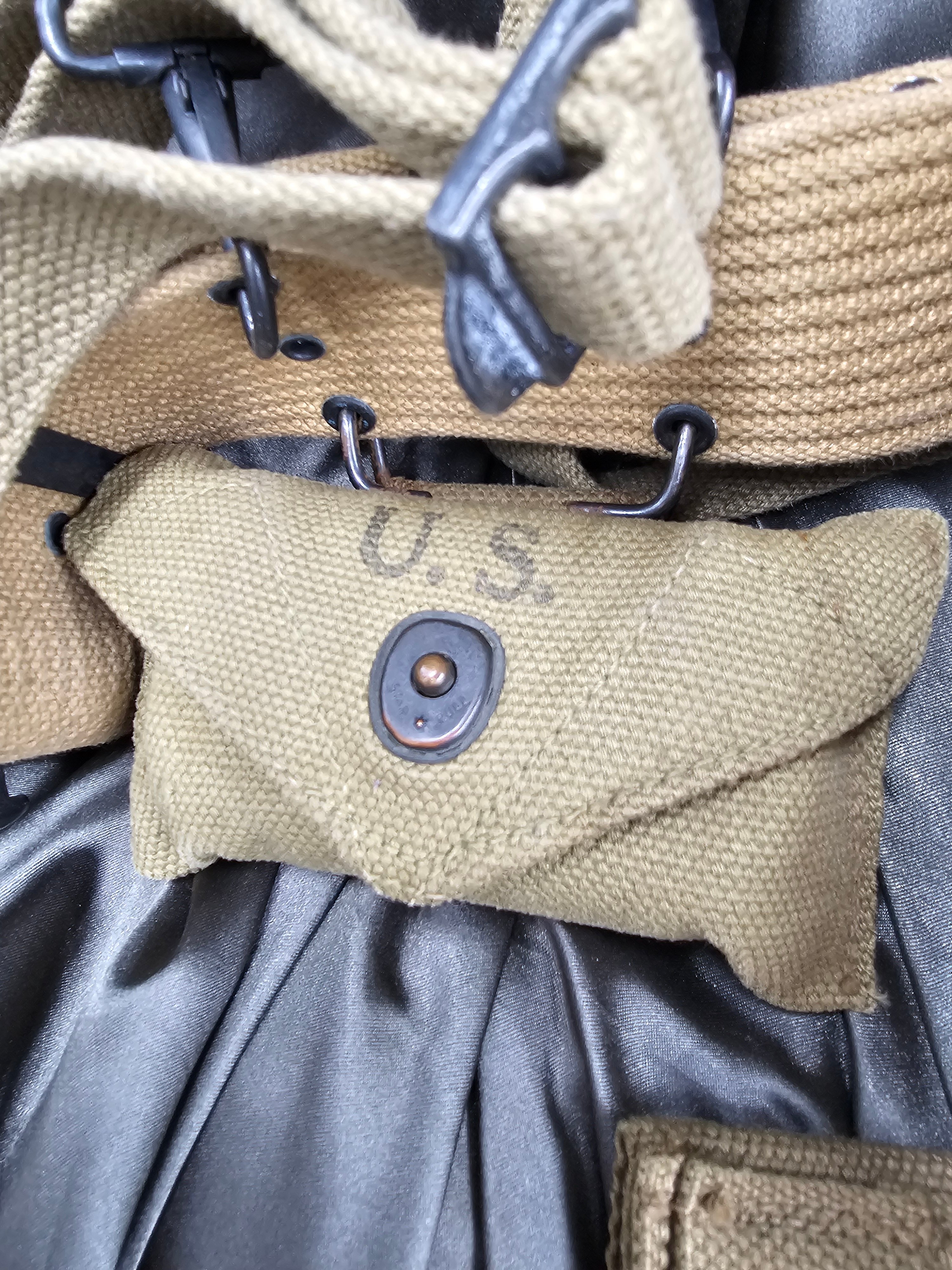 WWII US 1942 FIELD GEAR — image 2