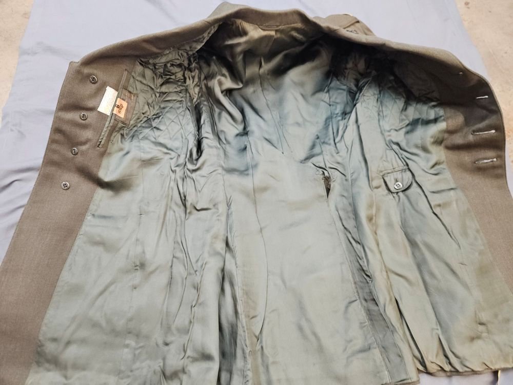 WWII Era USMC Officer Uniform — image 15
