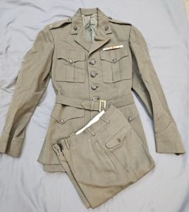 WWII Era USMC Officer Uniform