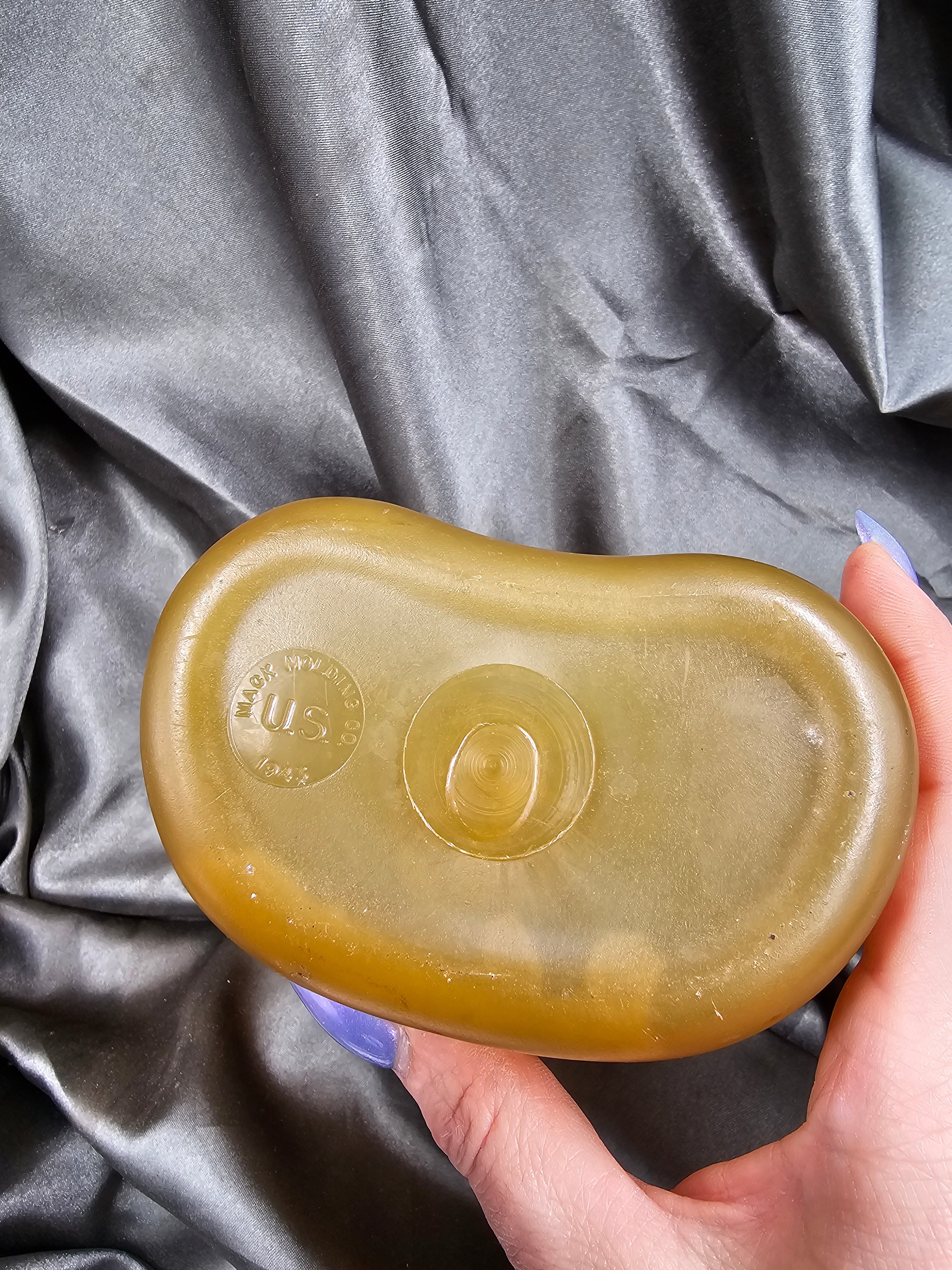 RARE WWII US MARINE CORPS ETHYLENE CANTEEN — image 3