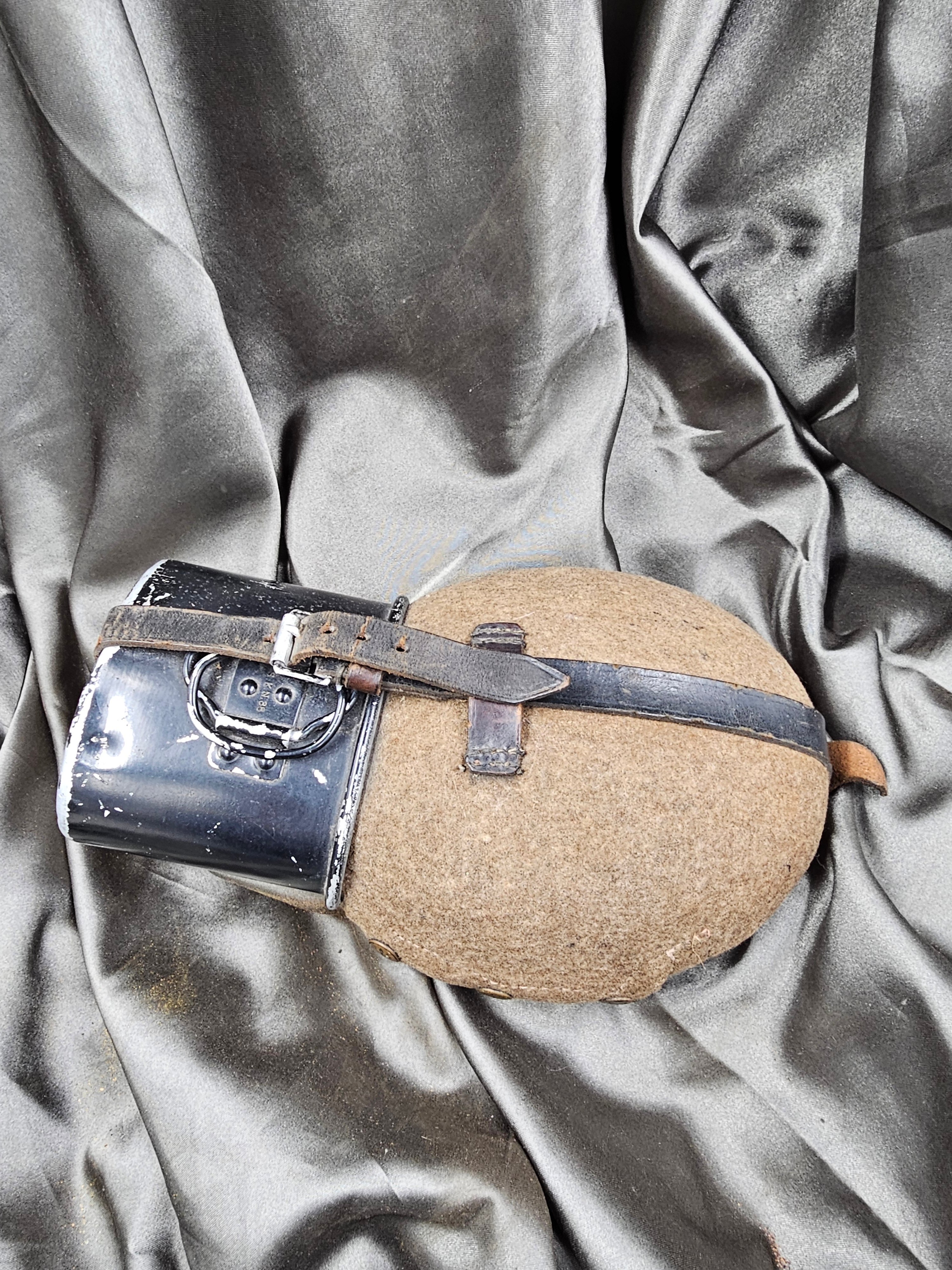 WWII GERMAN CANTEEN WITH CUP — image 2