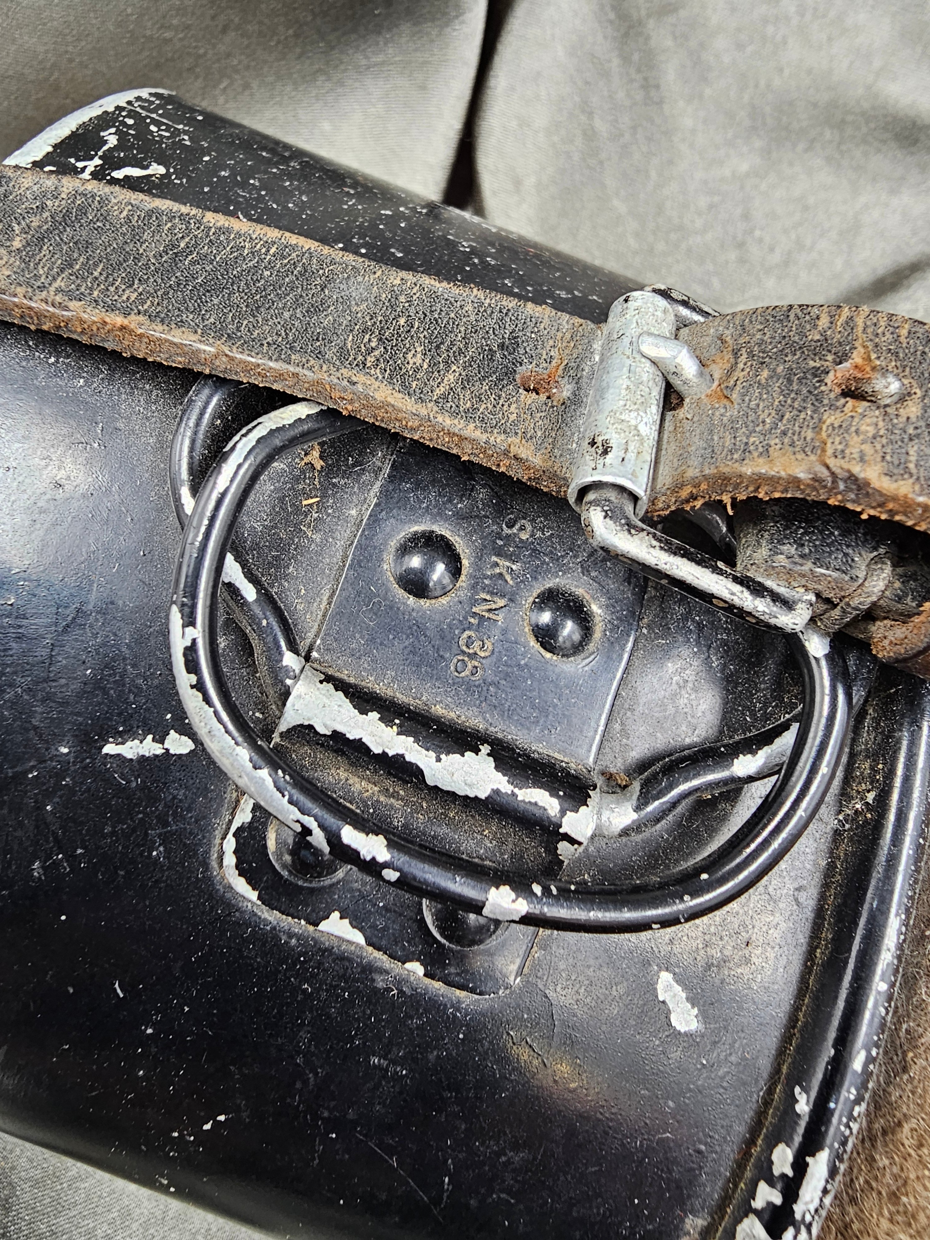 WWII GERMAN CANTEEN WITH CUP — image 3