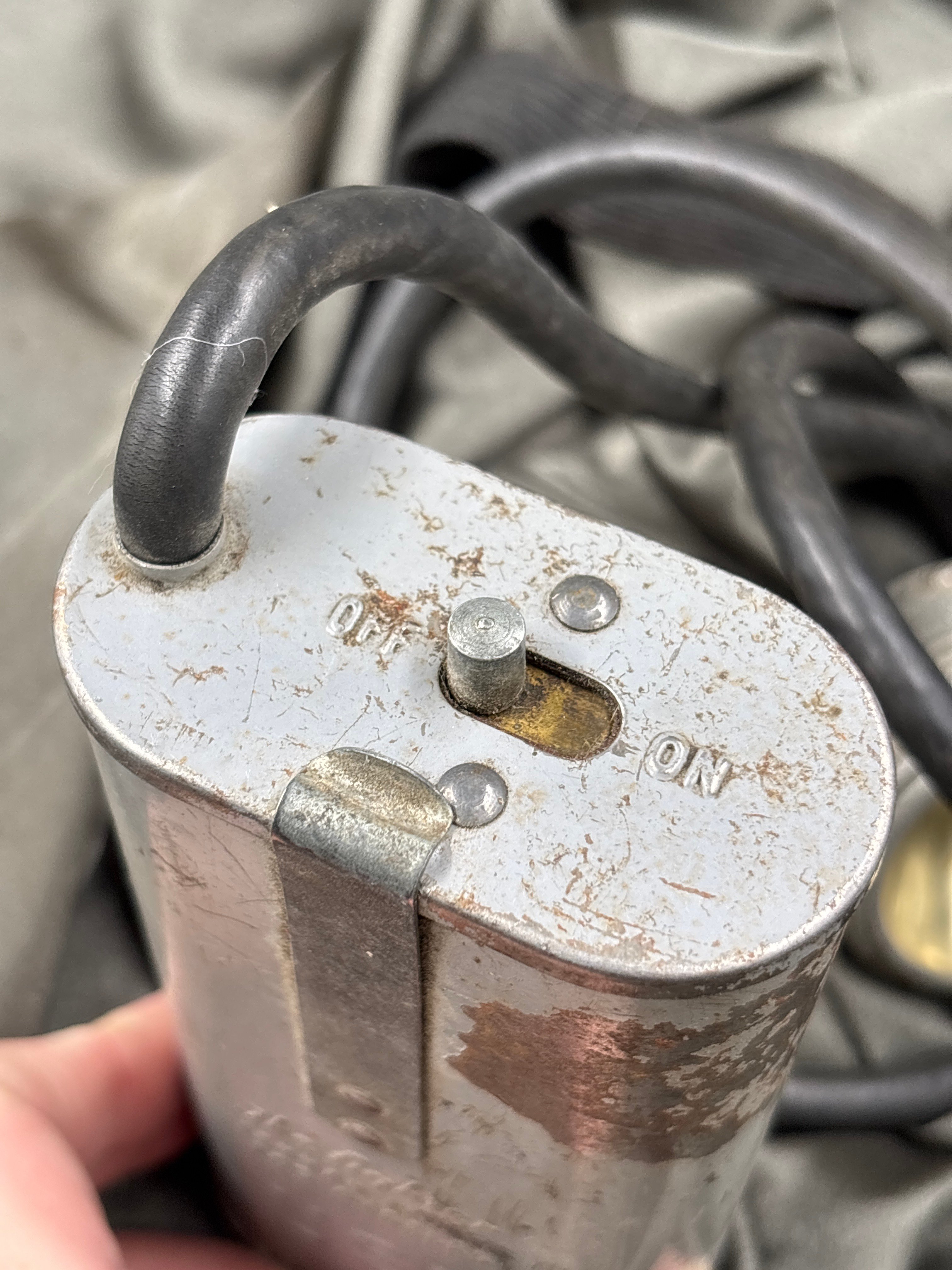 WWII US NAVY HELMET LAMP — image 5