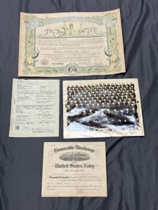 WWII USS HENDRY RADARMAN THIRD CLASS CREW NEPTUNUS REGIS & …