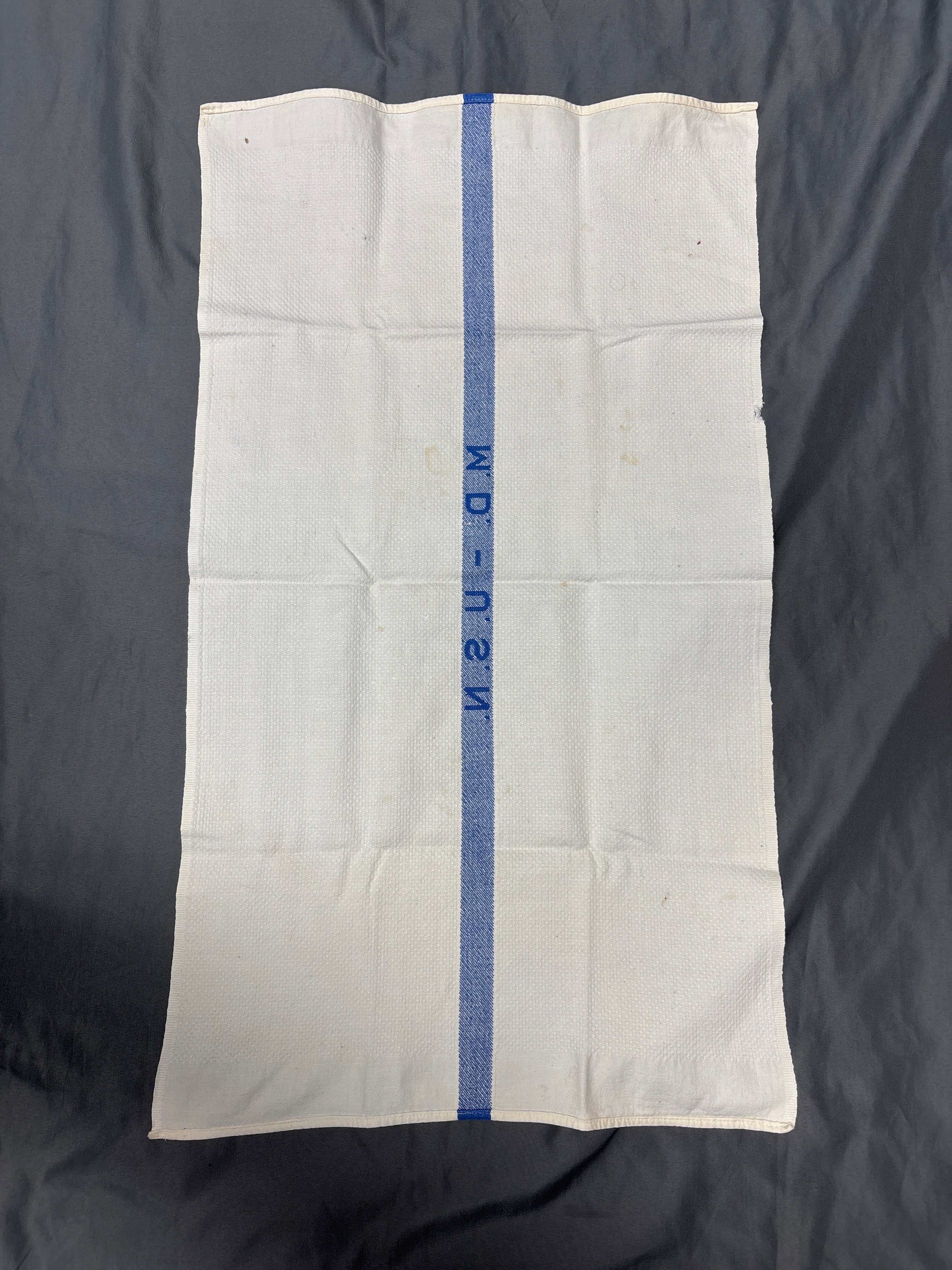 WWII US NAVY MD TOWEL 29x16 — image 3