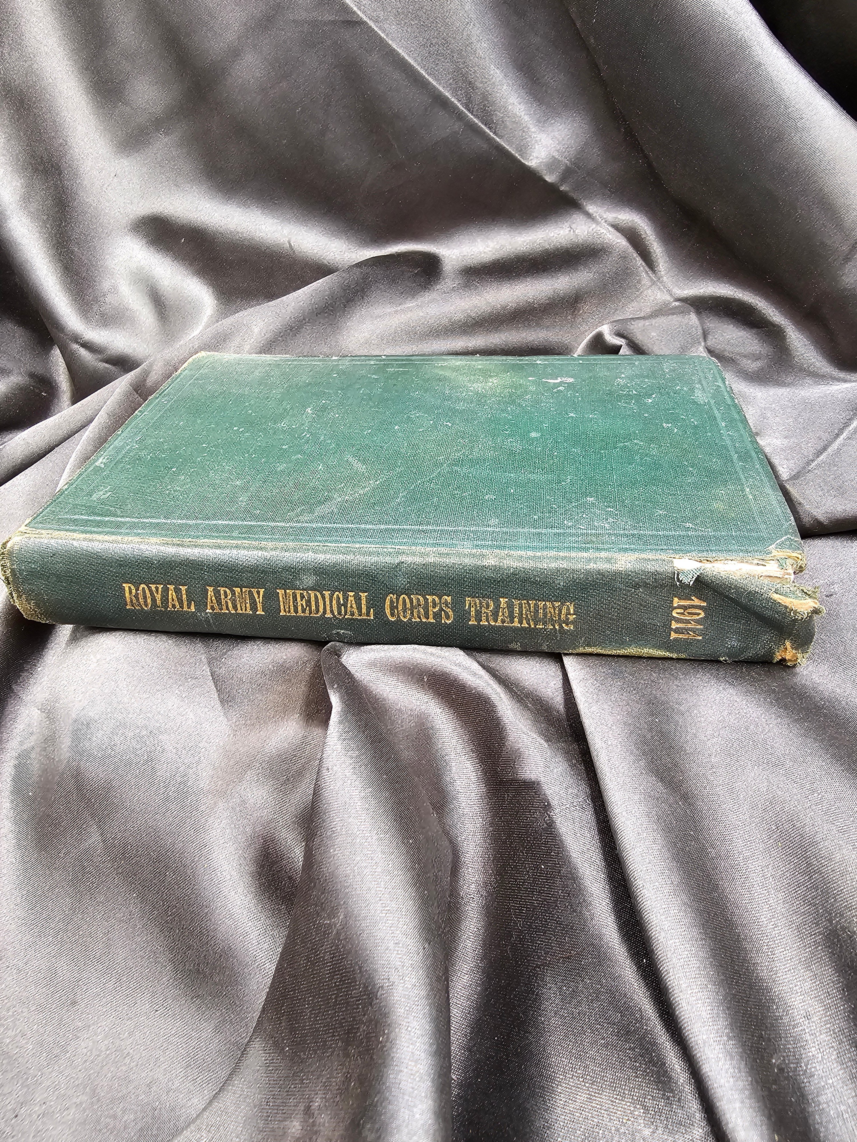 WWI ERA BRITISH ROYAL ARMY MEDICAL TRAINING HANDBOOK — image 2