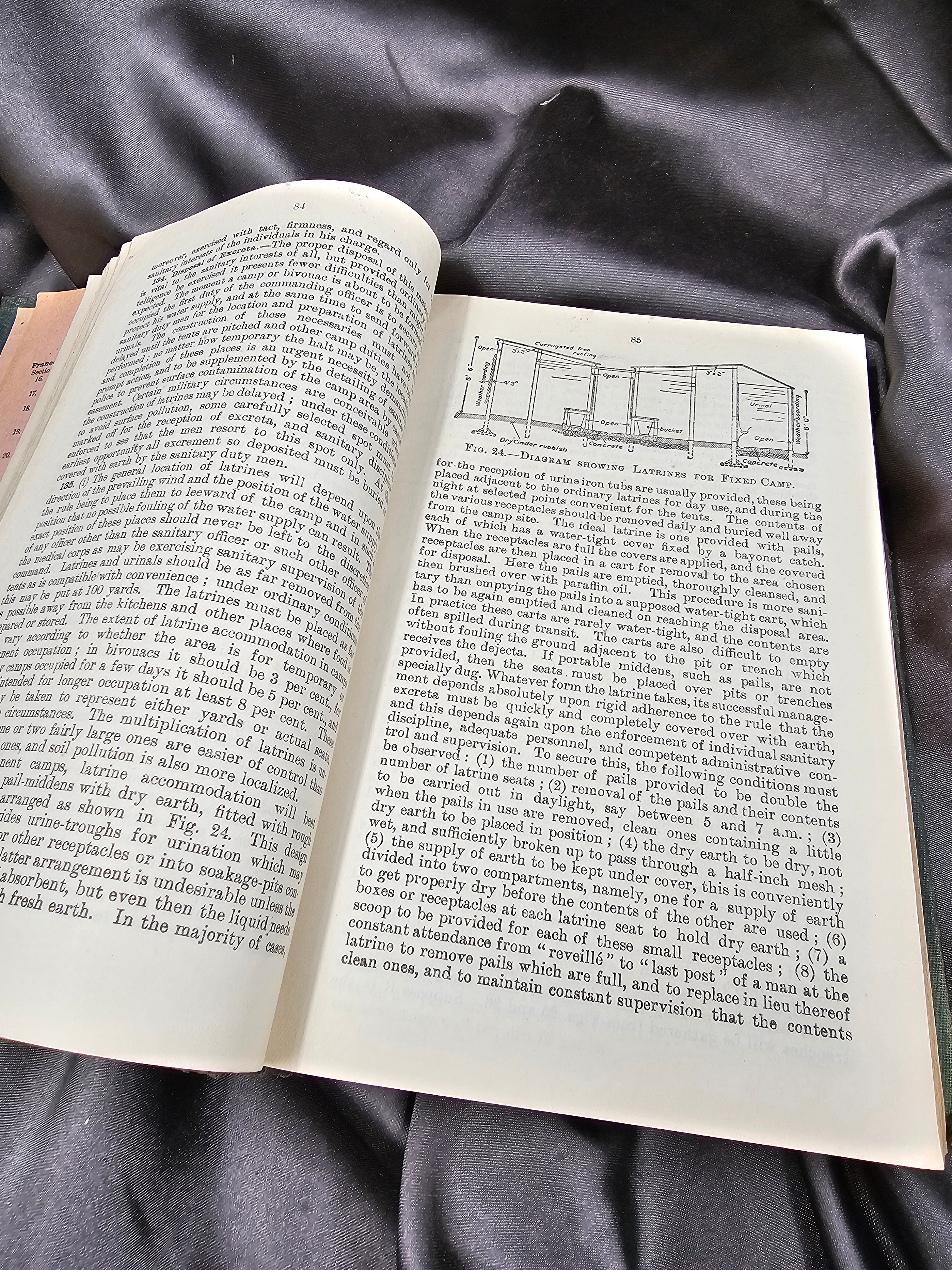 WWI ERA BRITISH ROYAL ARMY MEDICAL TRAINING HANDBOOK — image 6