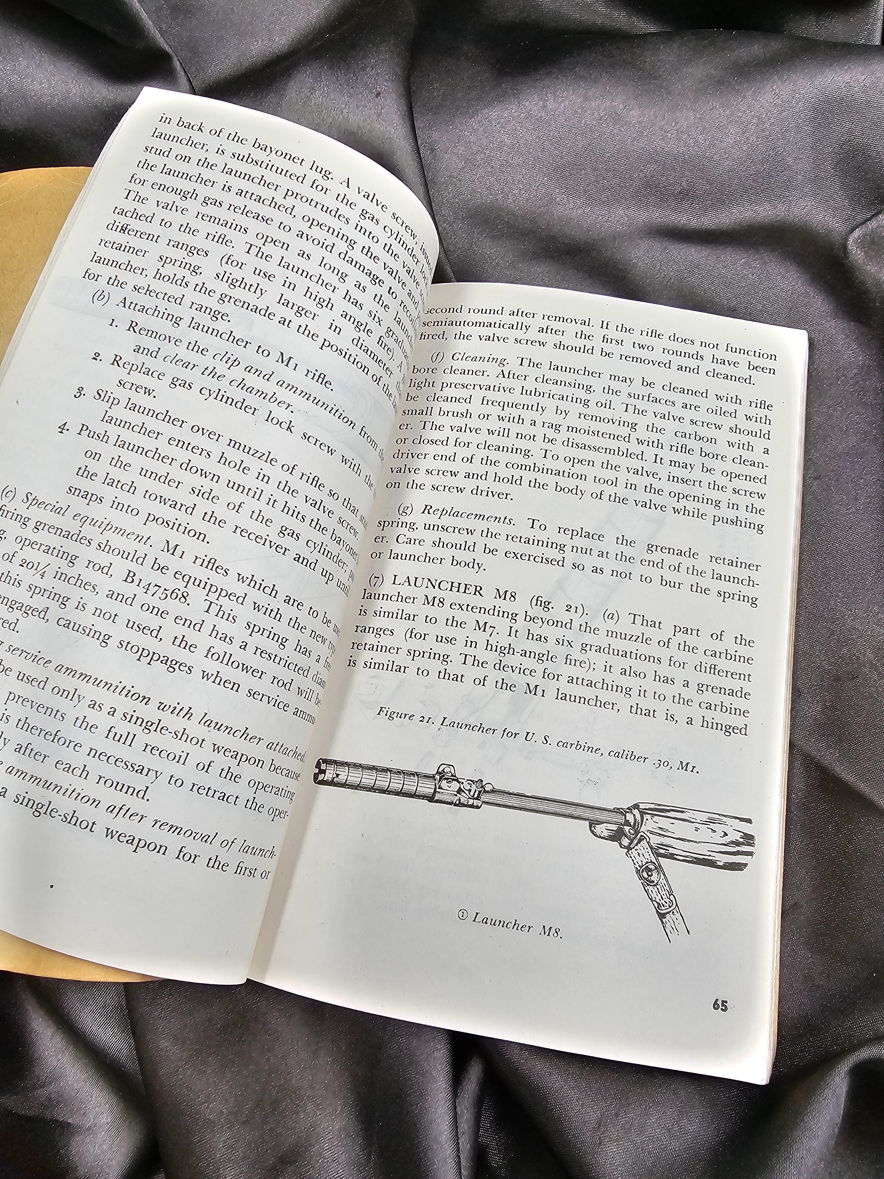 WWII US HAND AND RIFLE GRENADES ROCKETS TRAINING MANUAL — image 2