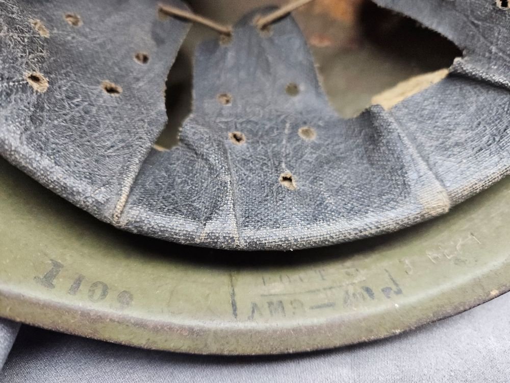 WWII Russian Soviet SSh-39 Steel combat Helmet. — image 11