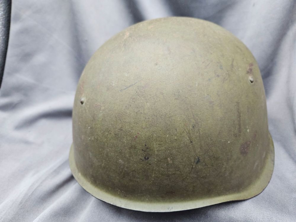 WWII Russian Soviet SSh-39 Steel combat Helmet. — image 3