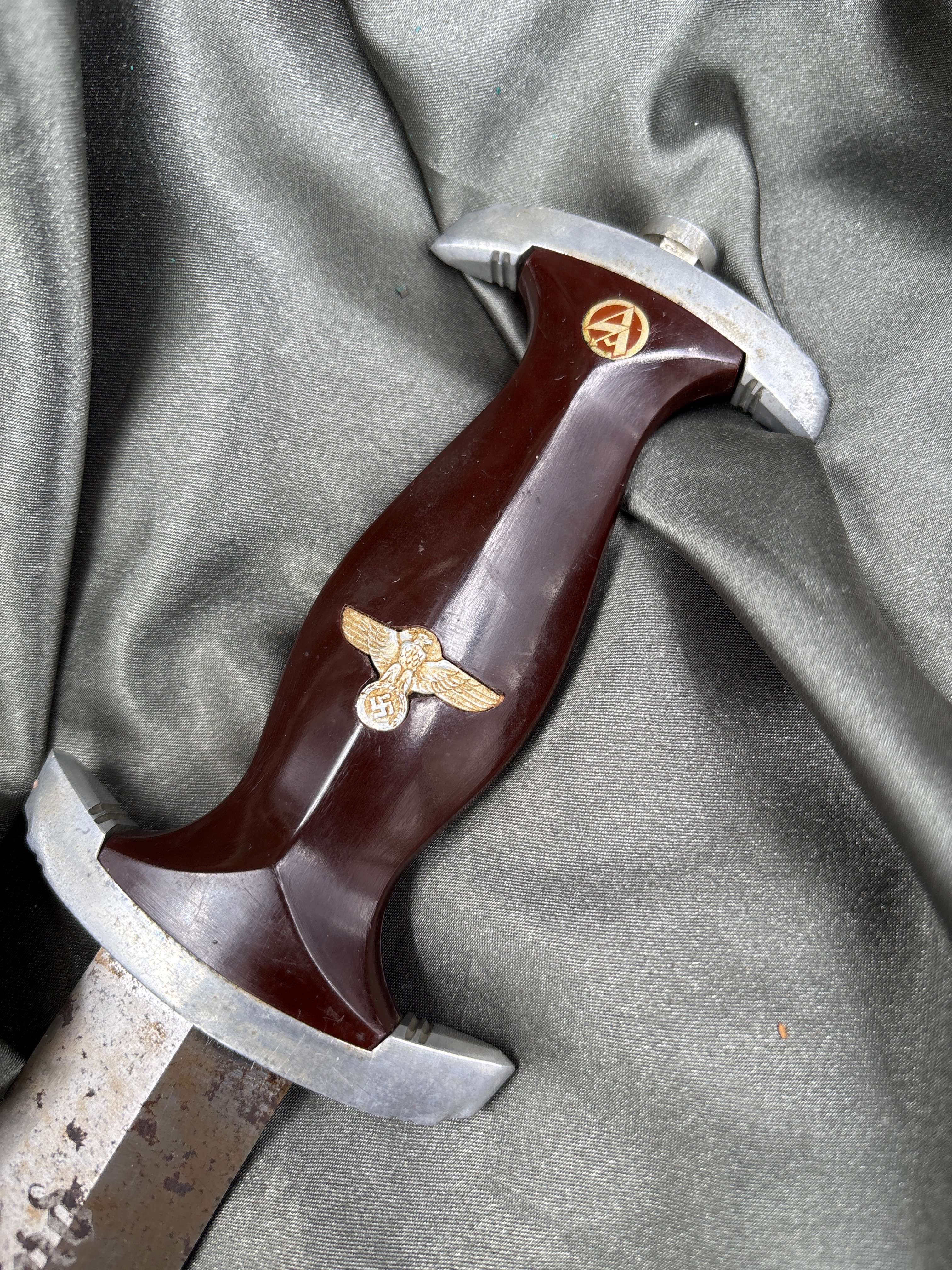 WWII OCCUPATION ERA GI SOUVENIR SA BOLTE & ANSCHUTZ DAGGER — image 2