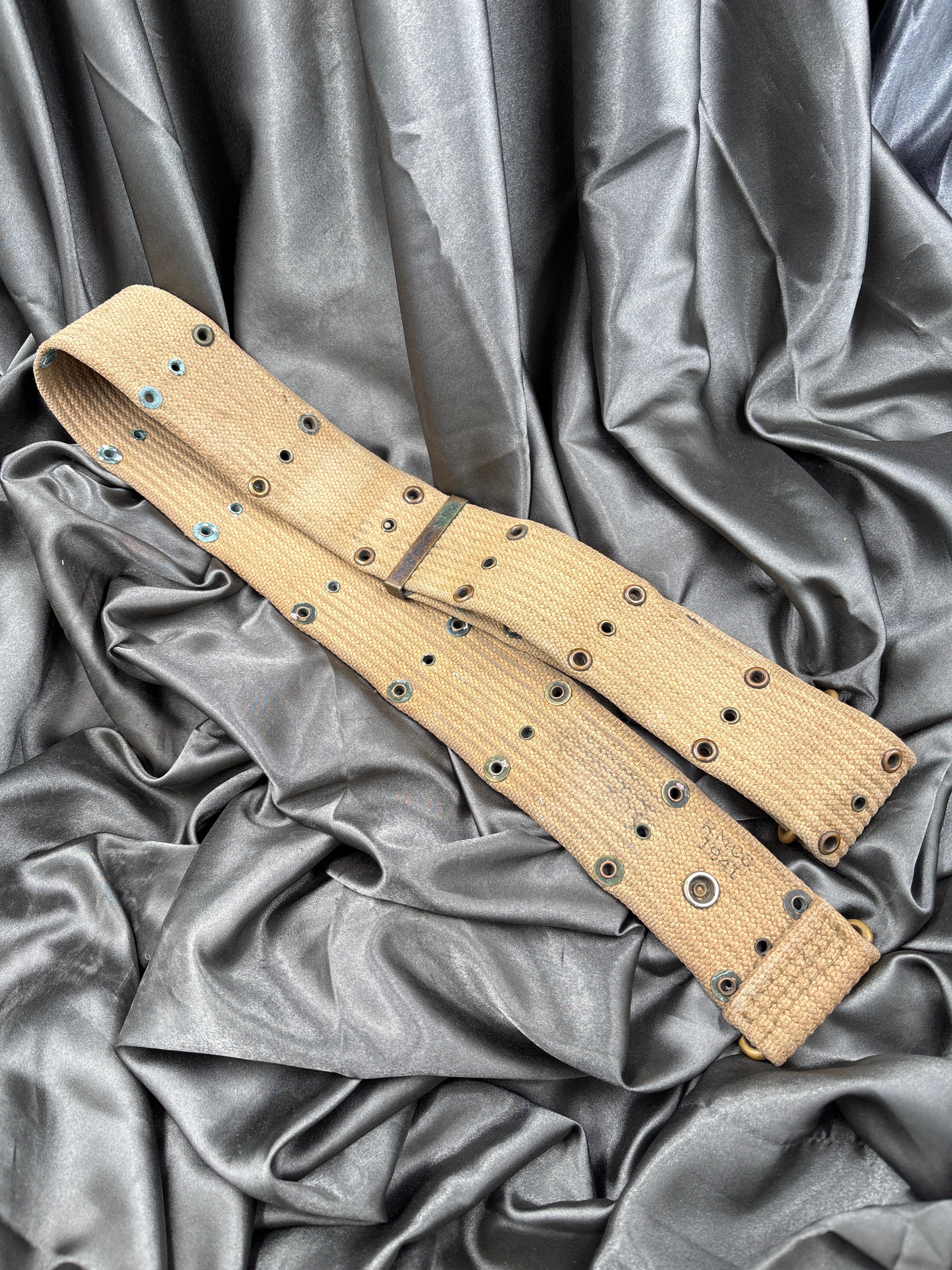 WWII 1941 DATED US PISTOL BELT — image 4