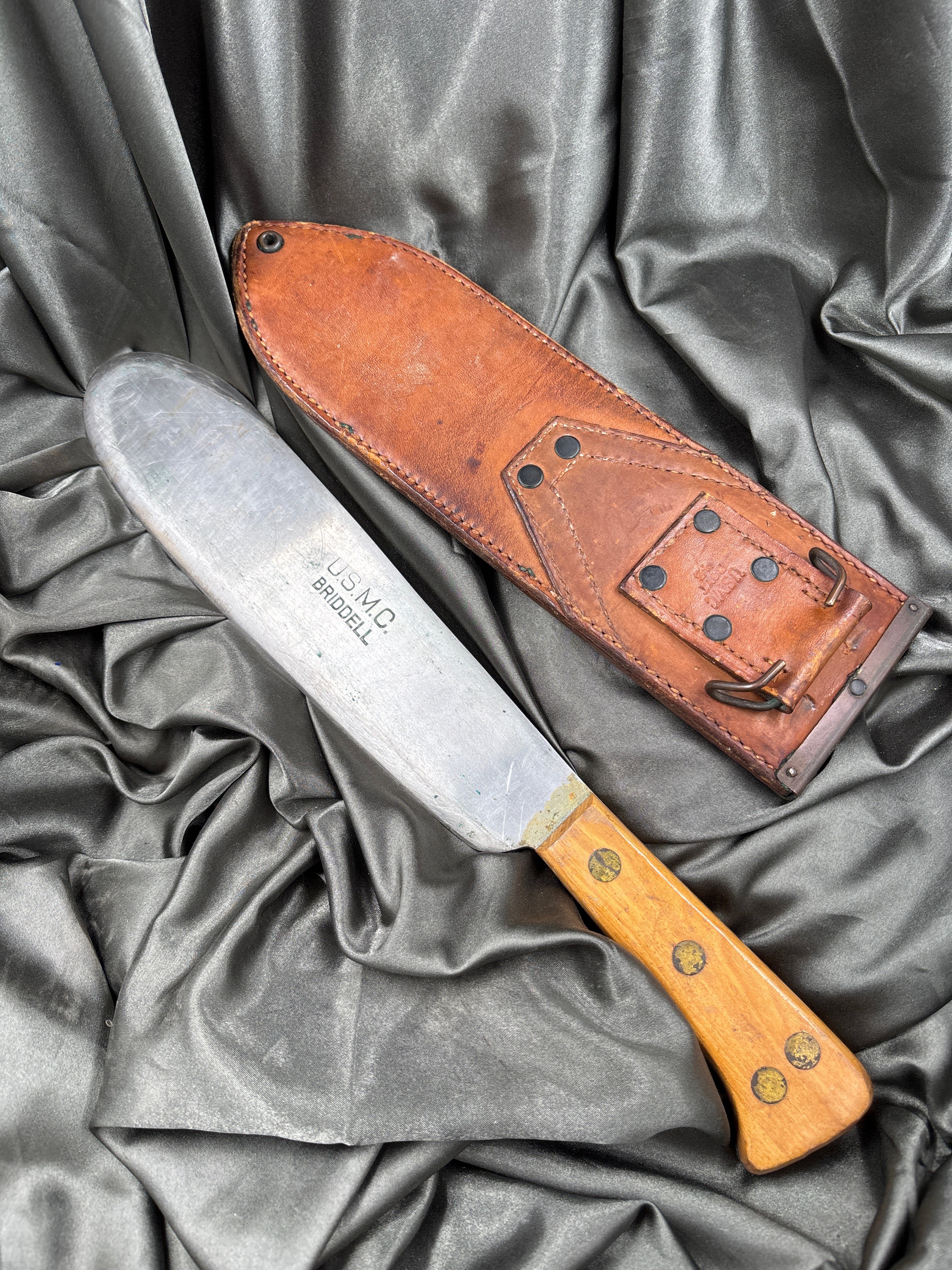 WWII US MARINE CORPS BOLO KNIFE — image 2