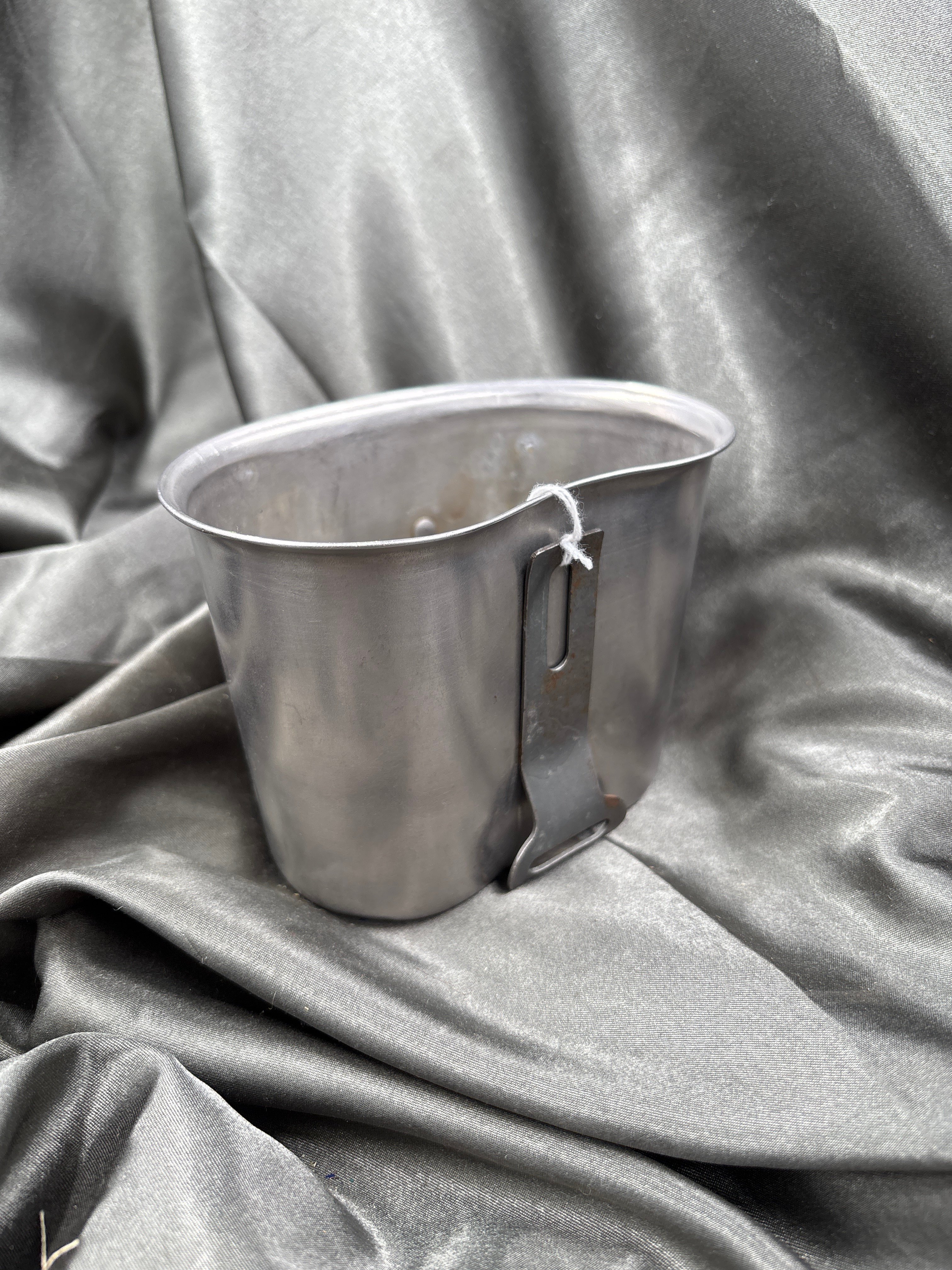 WWII US CANTEEN CUP — image 2