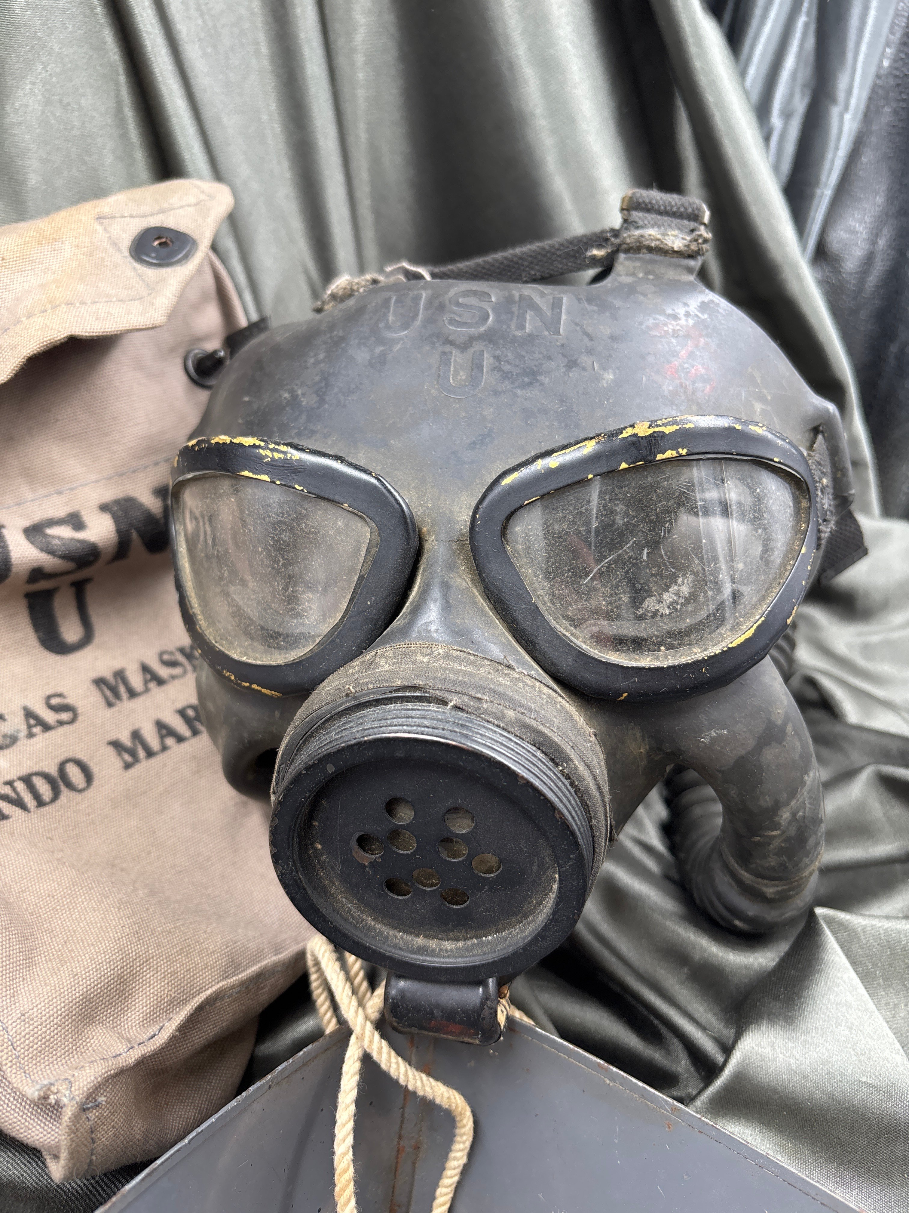 WWII US NAVY GAS MASK — image 2