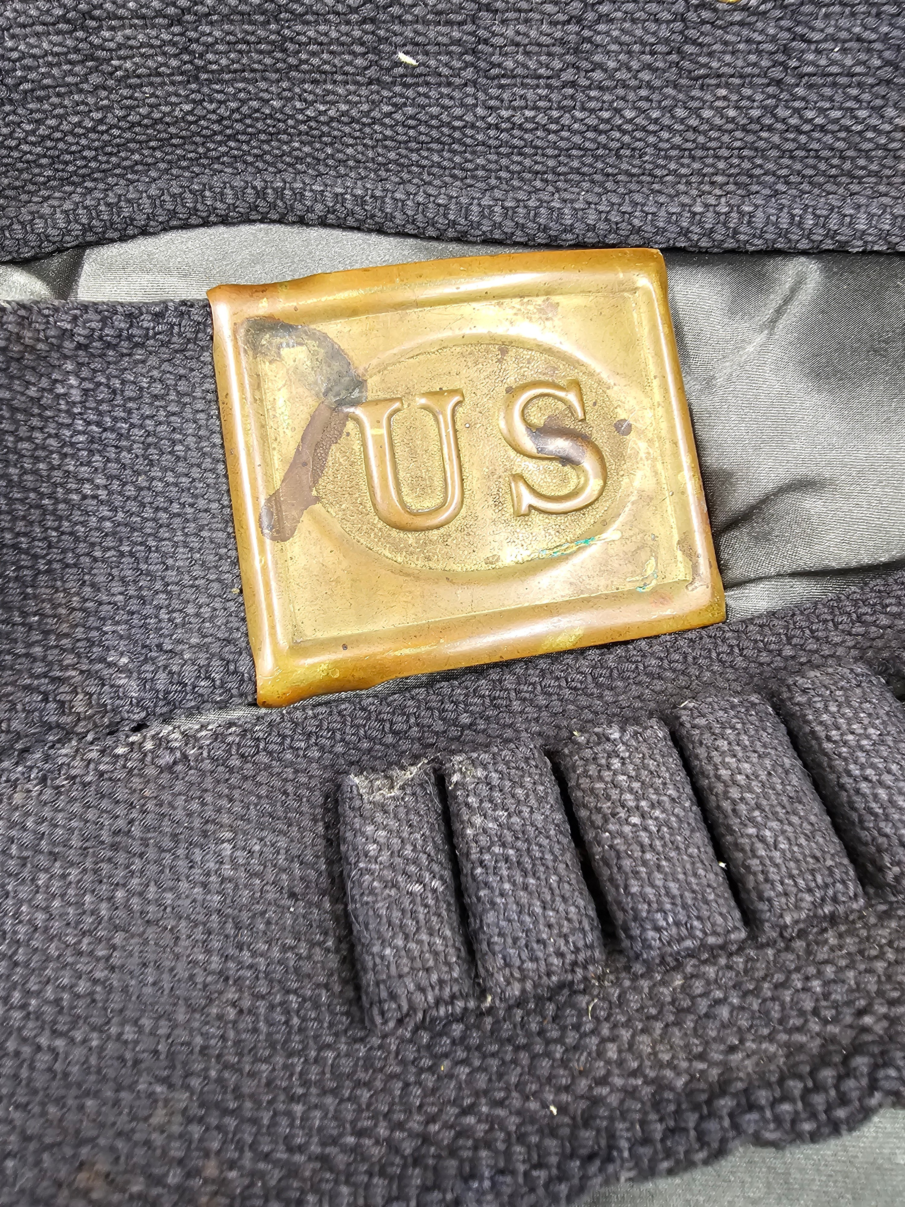 MODEL 1892 MILLS .38 CAL. PISTOL CARTRIDGE & SWORD BELT — image 2