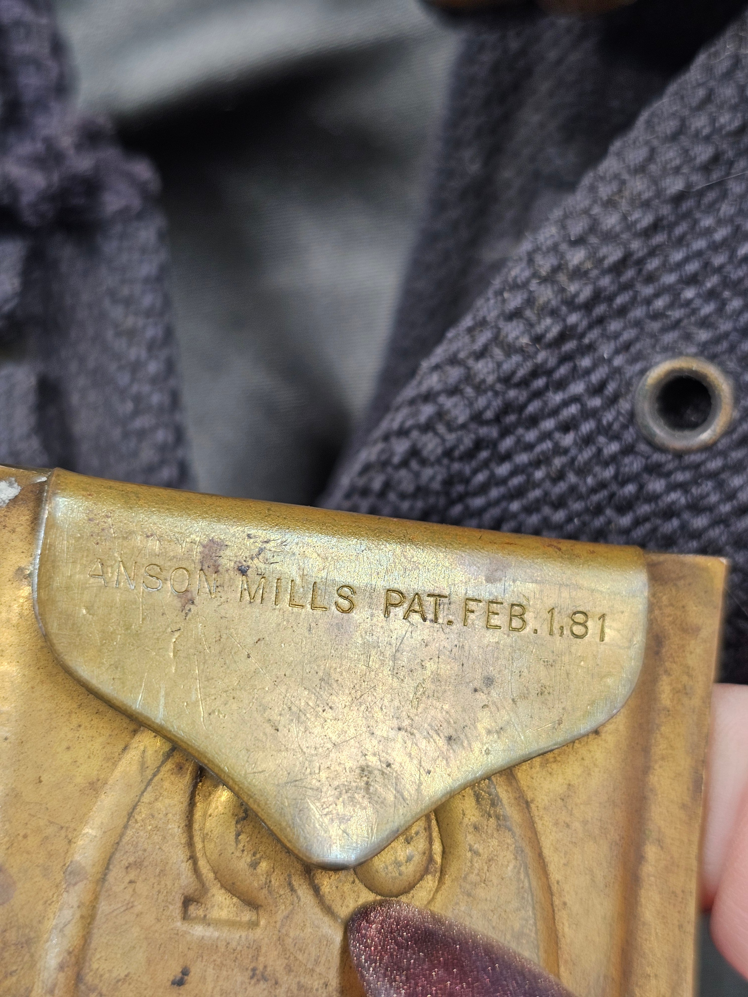 MODEL 1892 MILLS .38 CAL. PISTOL CARTRIDGE & SWORD BELT — image 7